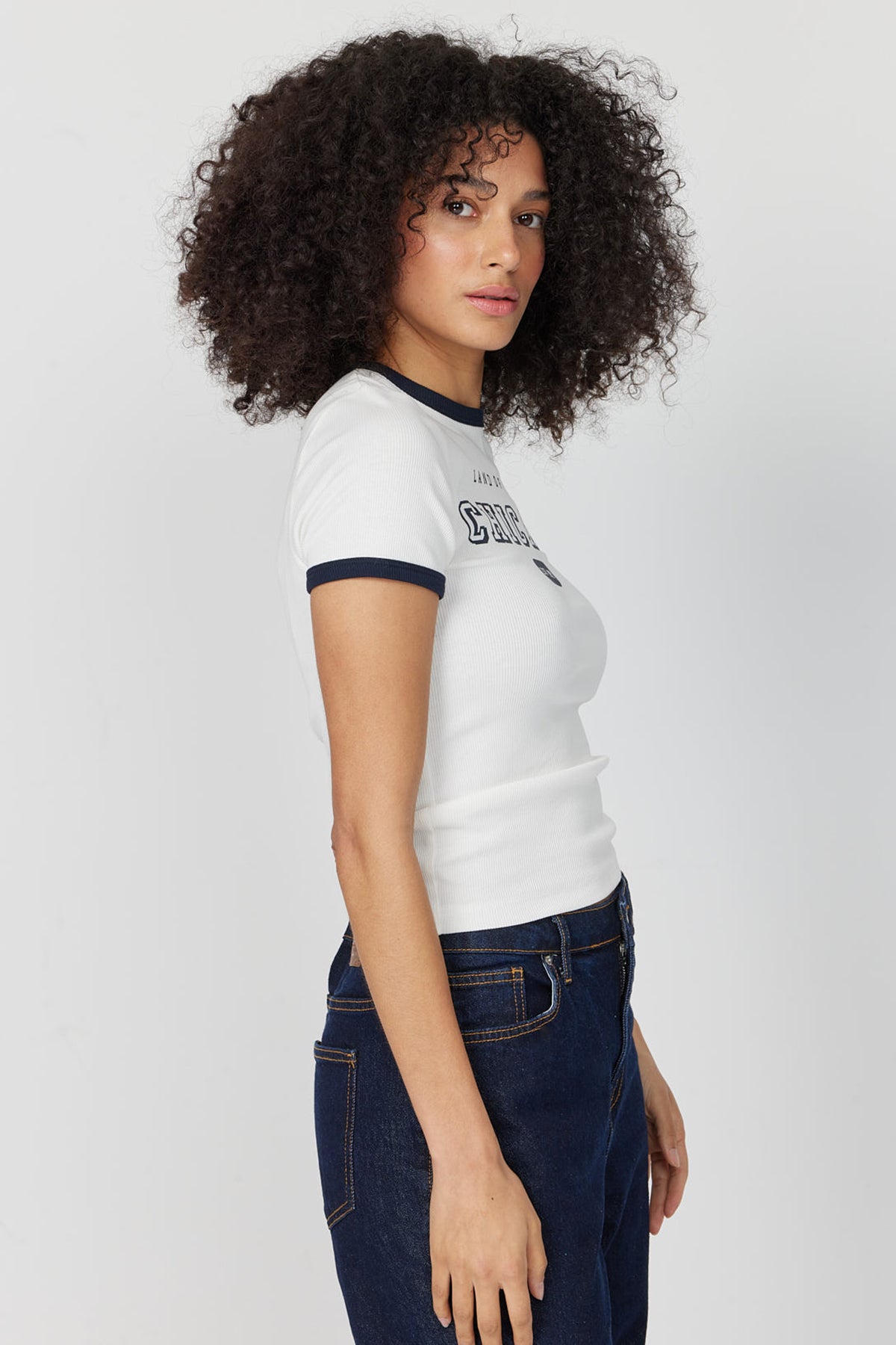 تيشيرت نسائي مضلع