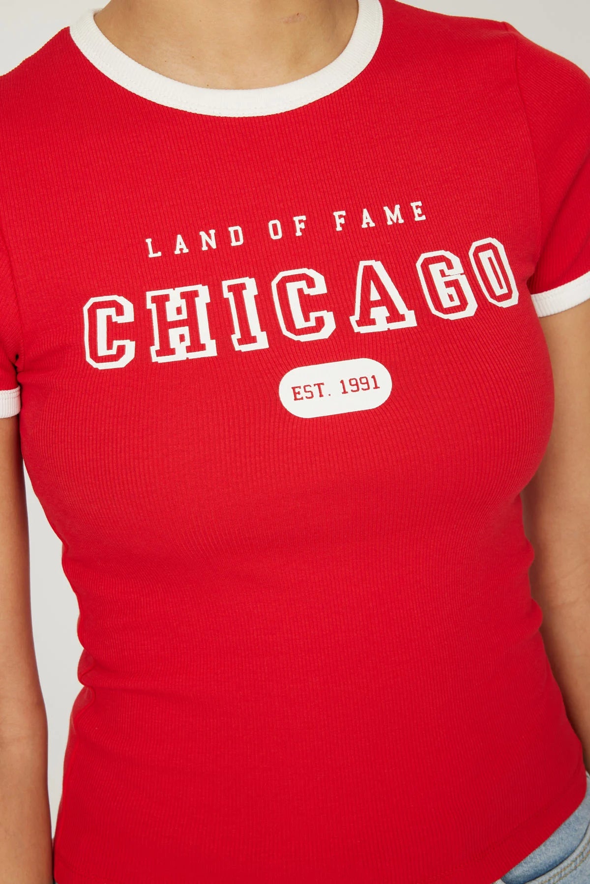 تيشيرت نسائي مضلع