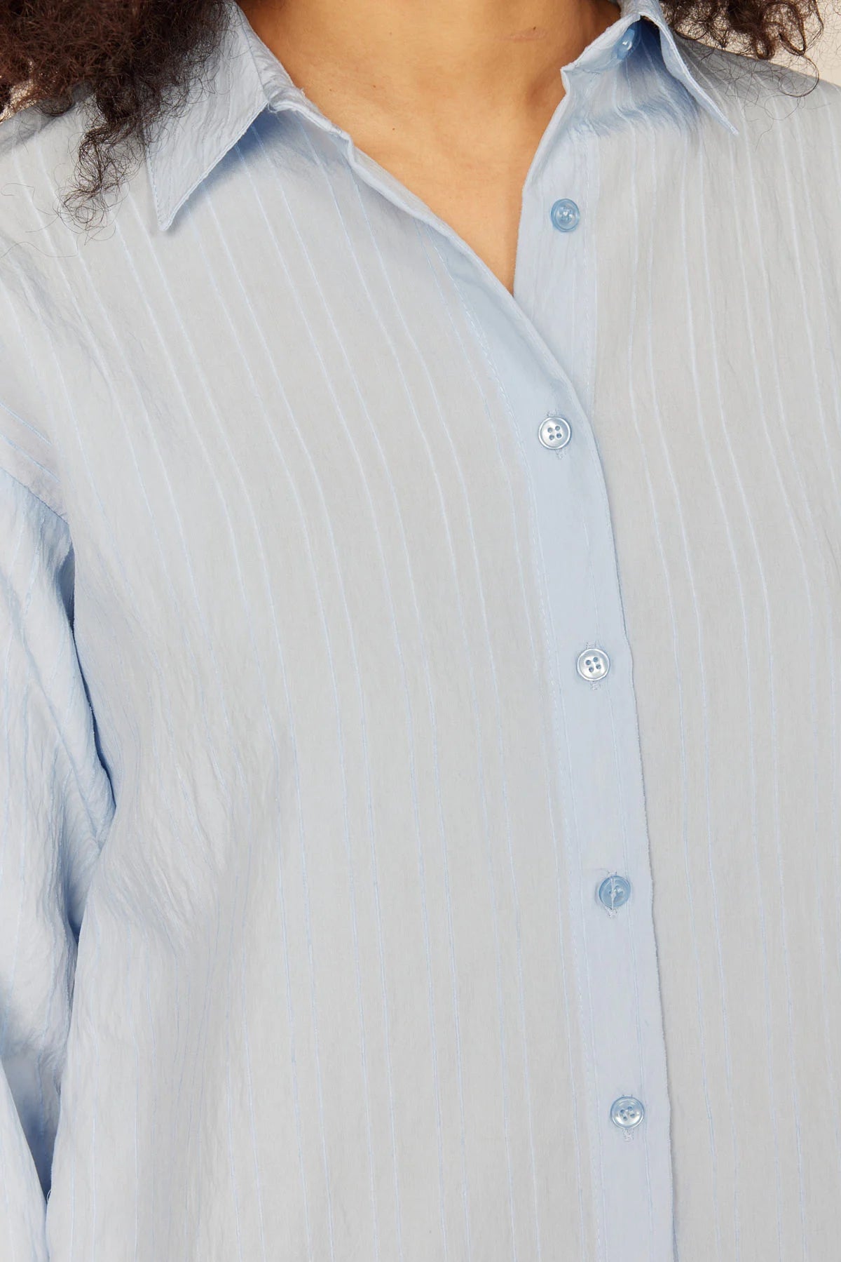 کراسێکی ڕەنگاوڕەنگی ئافرەتان