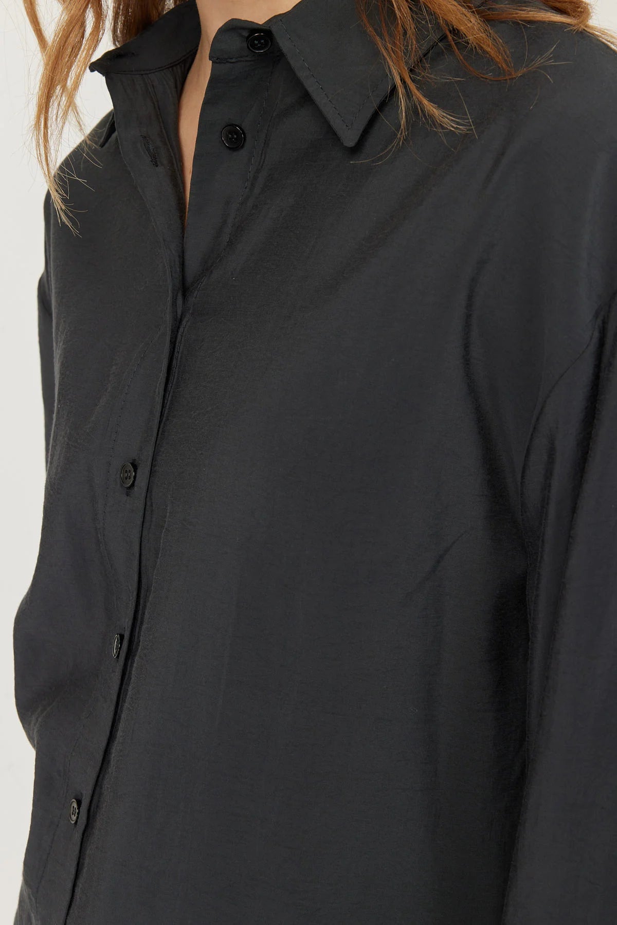 کراسی ئافرەتان بە وردەکاری کراواتەوە