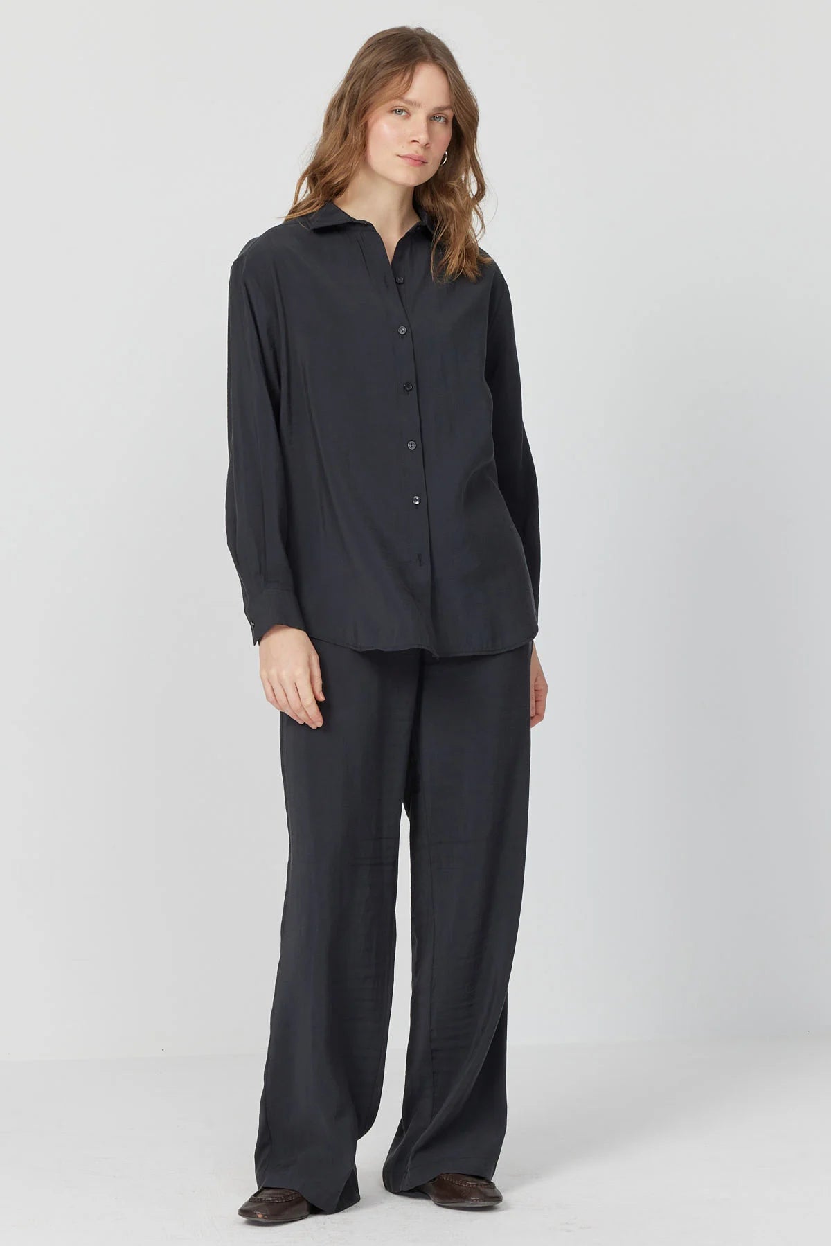 کراسێکی نەرم و ڕەنگی ئافرەتان