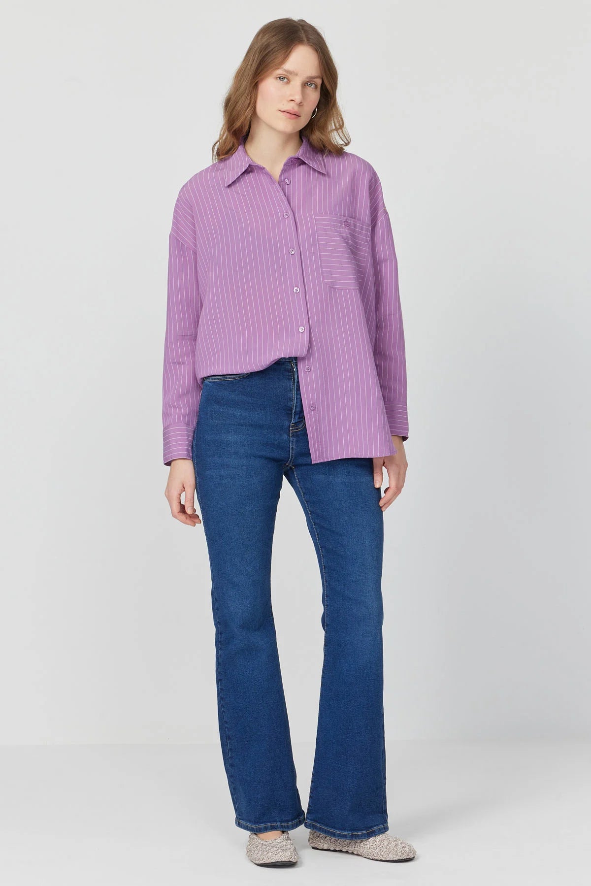 کراسێکی ڕەنگاوڕەنگی ئافرەتان