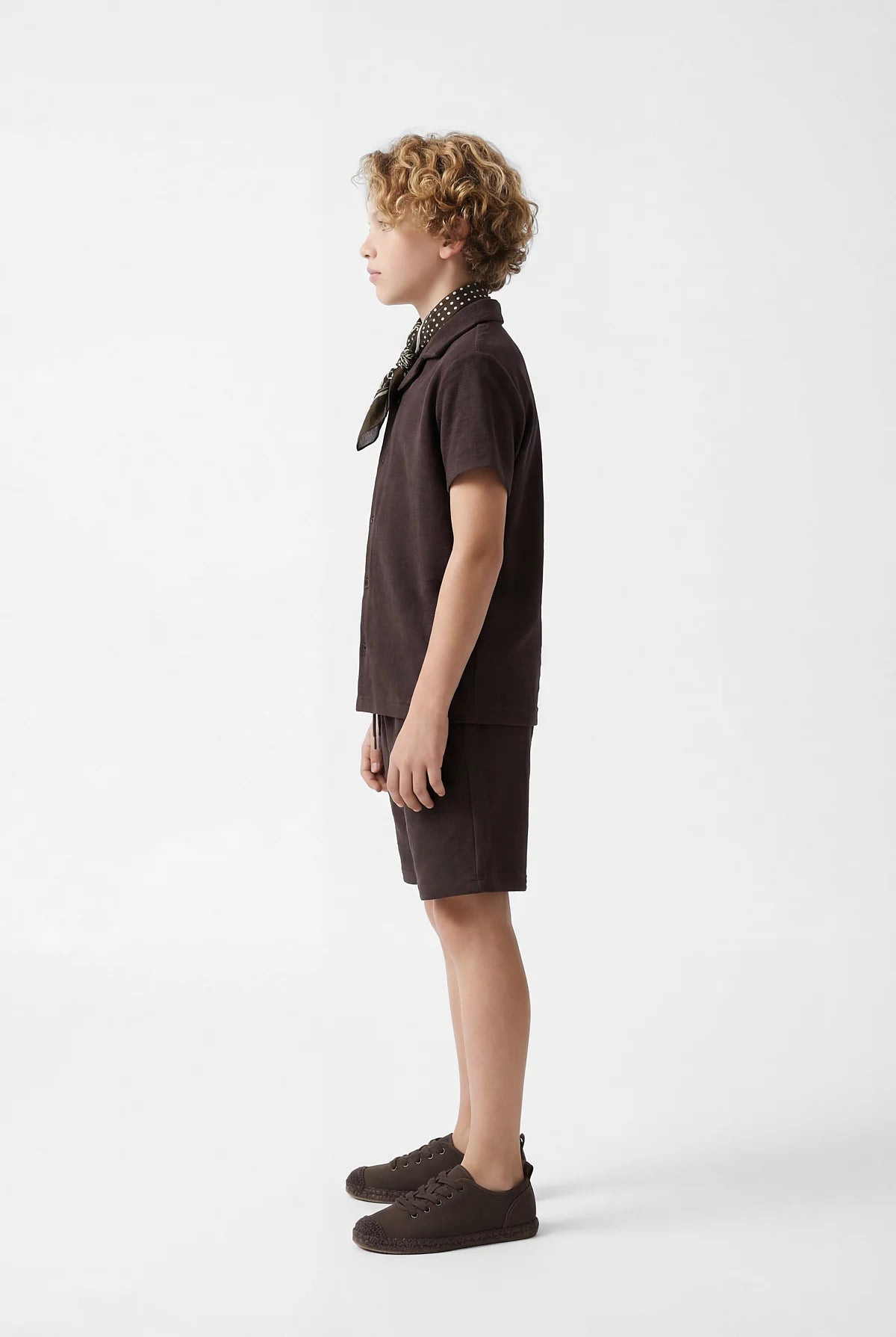 قميص أولادي بياقة كوبية