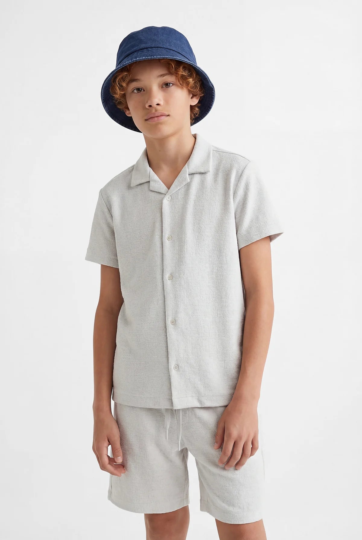 قميص أولادي بياقة كوبية