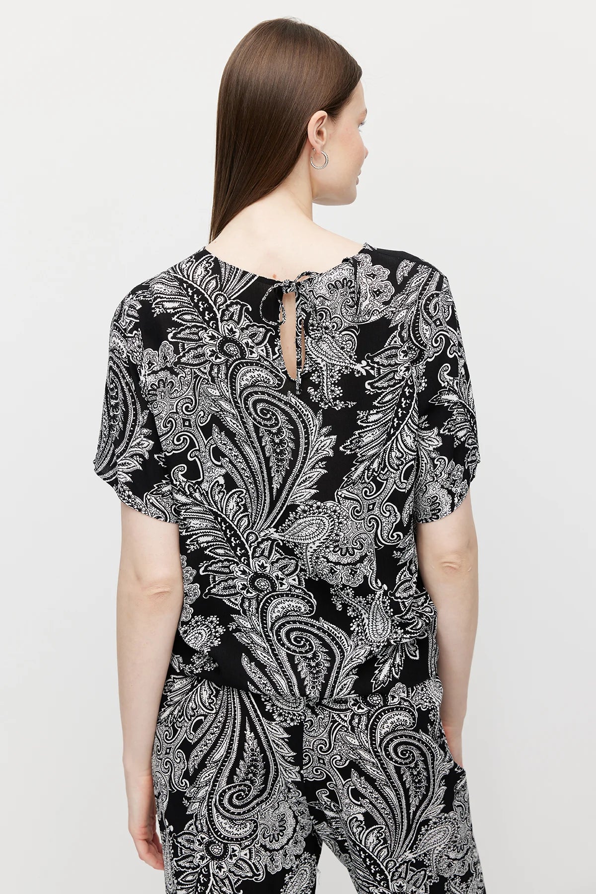 Women's Tight-Tie Patterned Blouse
