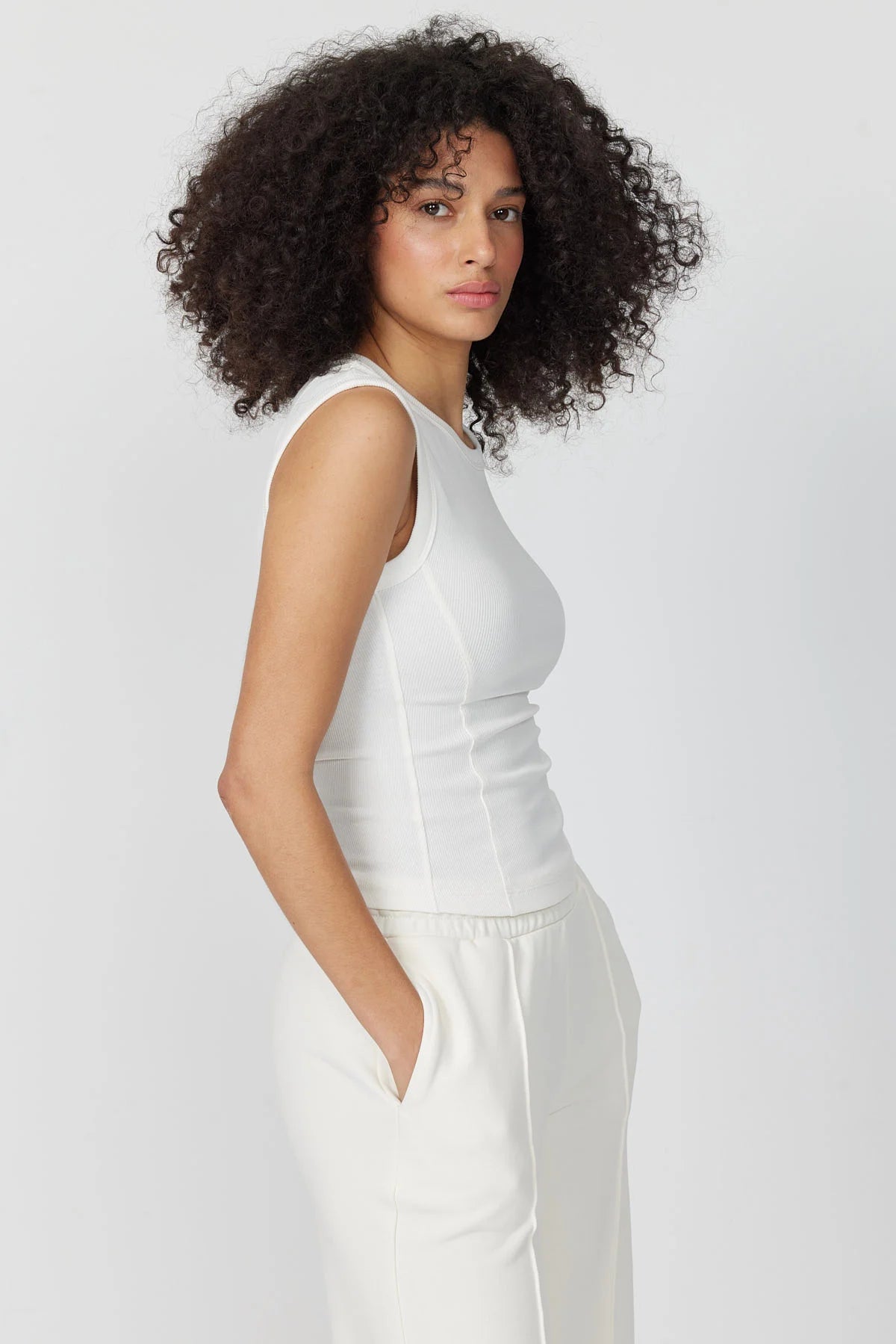 بلوزی بە پلیتی ئافرەتان