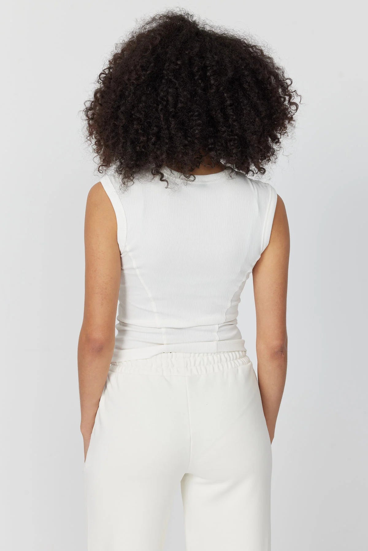 بلوزی بە پلیتی ئافرەتان