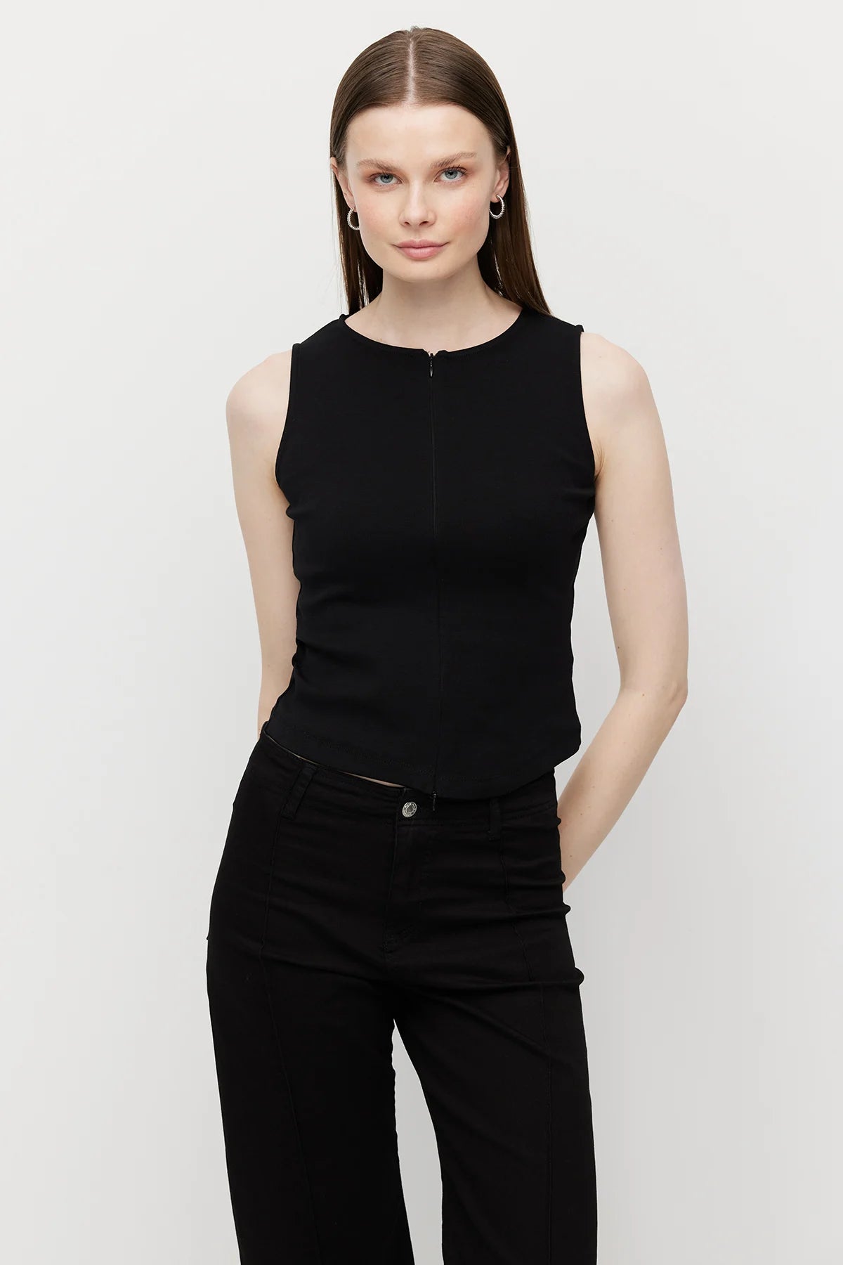 بدلة نسائية مضلعة بسحاب مزدوج