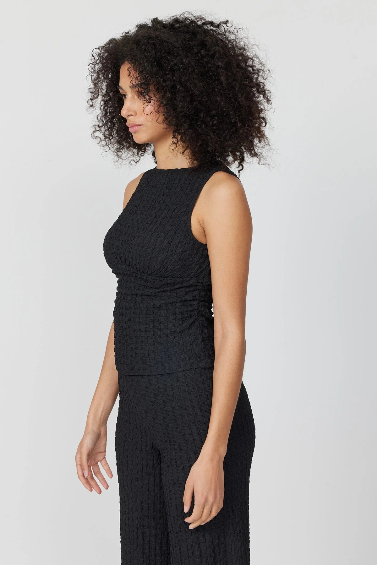 بلوزی ڕەنگاوڕەنگی ئافرەتان