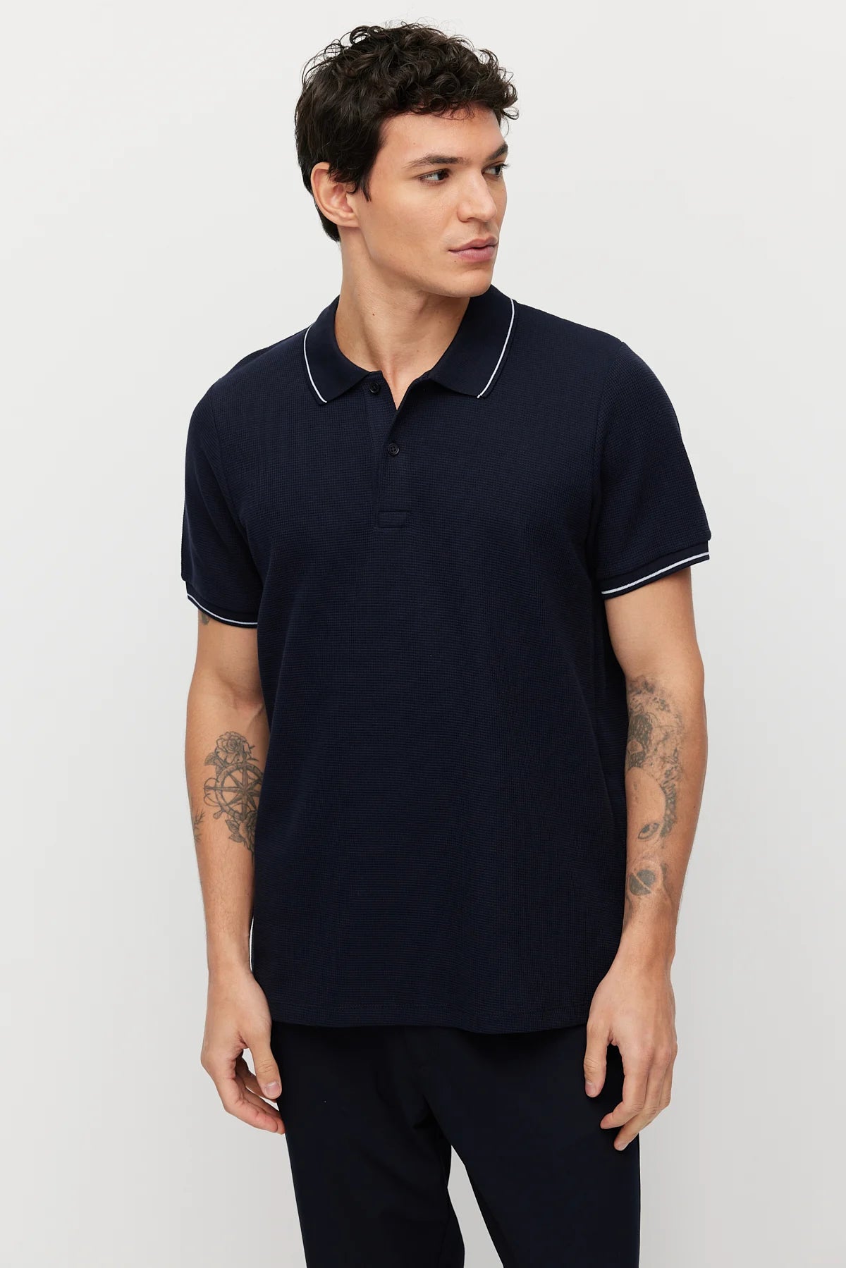Men's Contrast Stitch Polo Collar T-shirt
