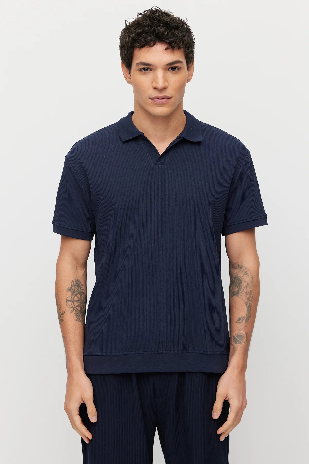 Men's Textured Collar T-shirt
