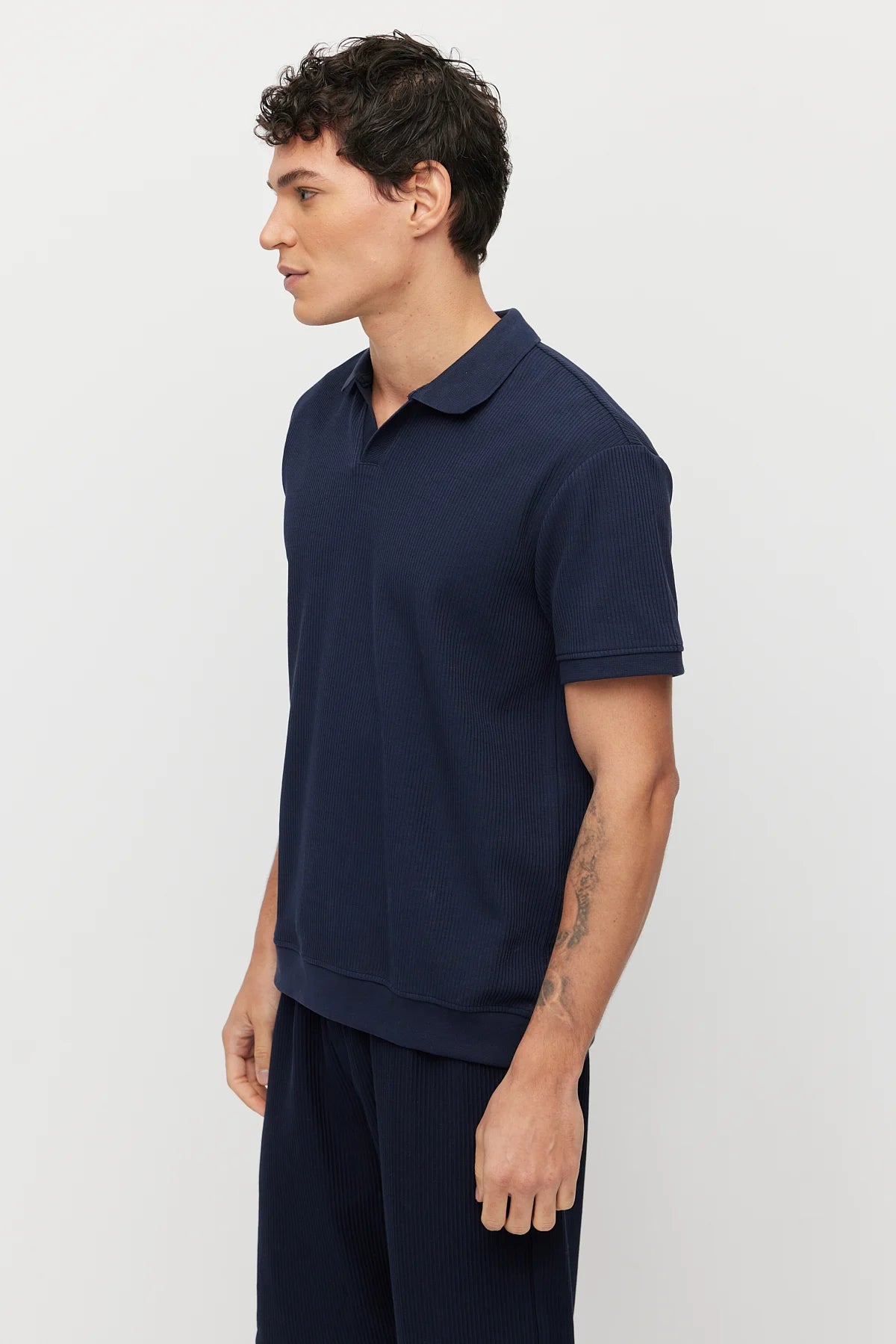 Men's Textured Collar T-shirt
