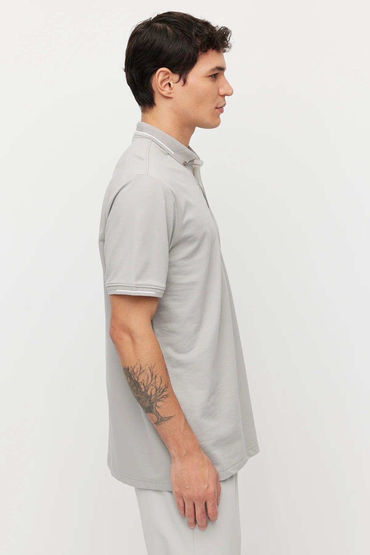 Men's Button-Down Collar T-shirt with Contrasting Color Details
