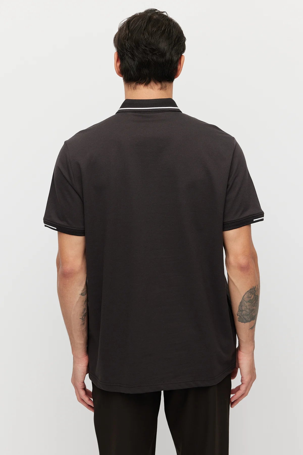 Men's Button-Down Collar T-shirt with Contrasting Color Details