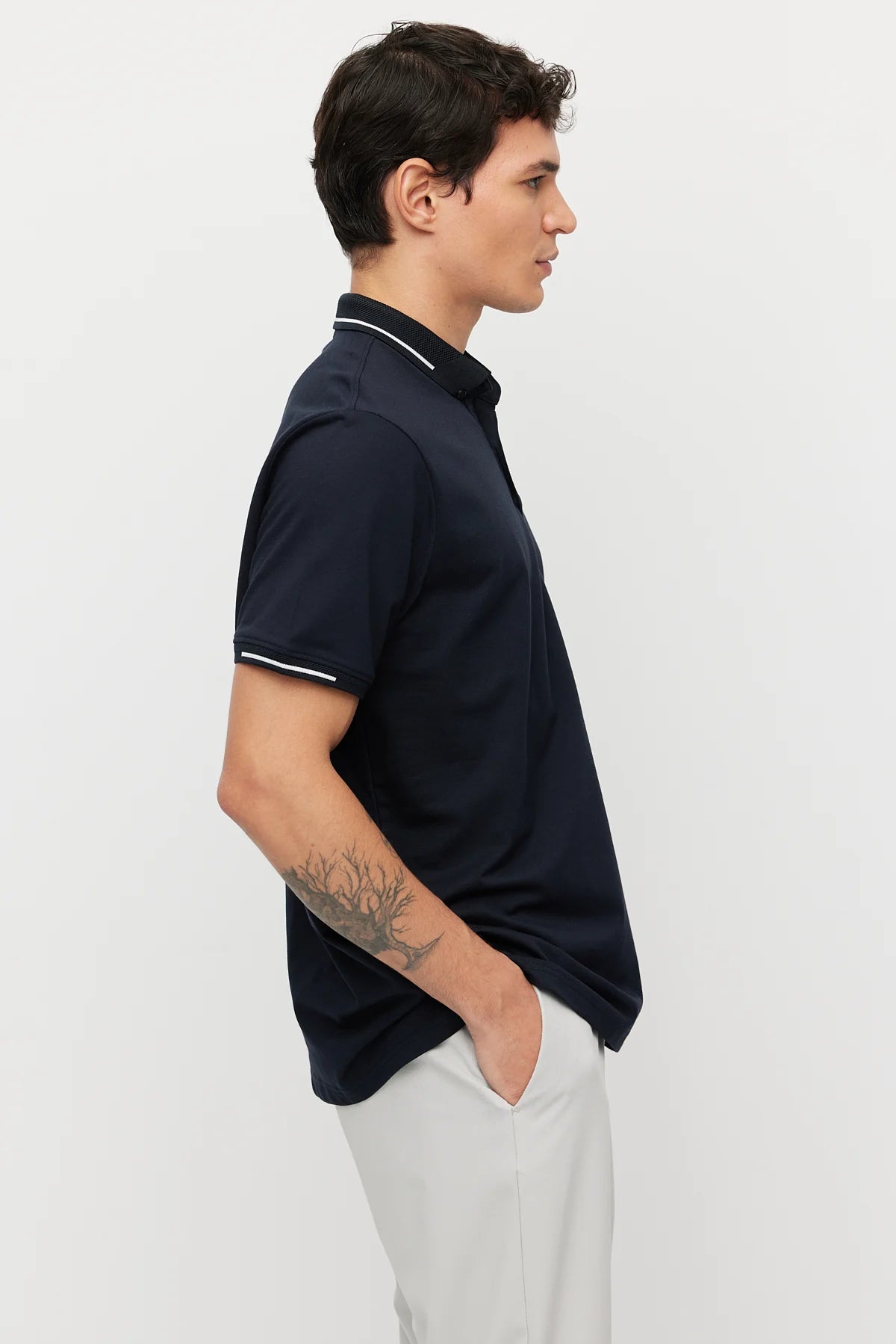 Men's Button-Down Collar T-shirt with Contrasting Color Details
