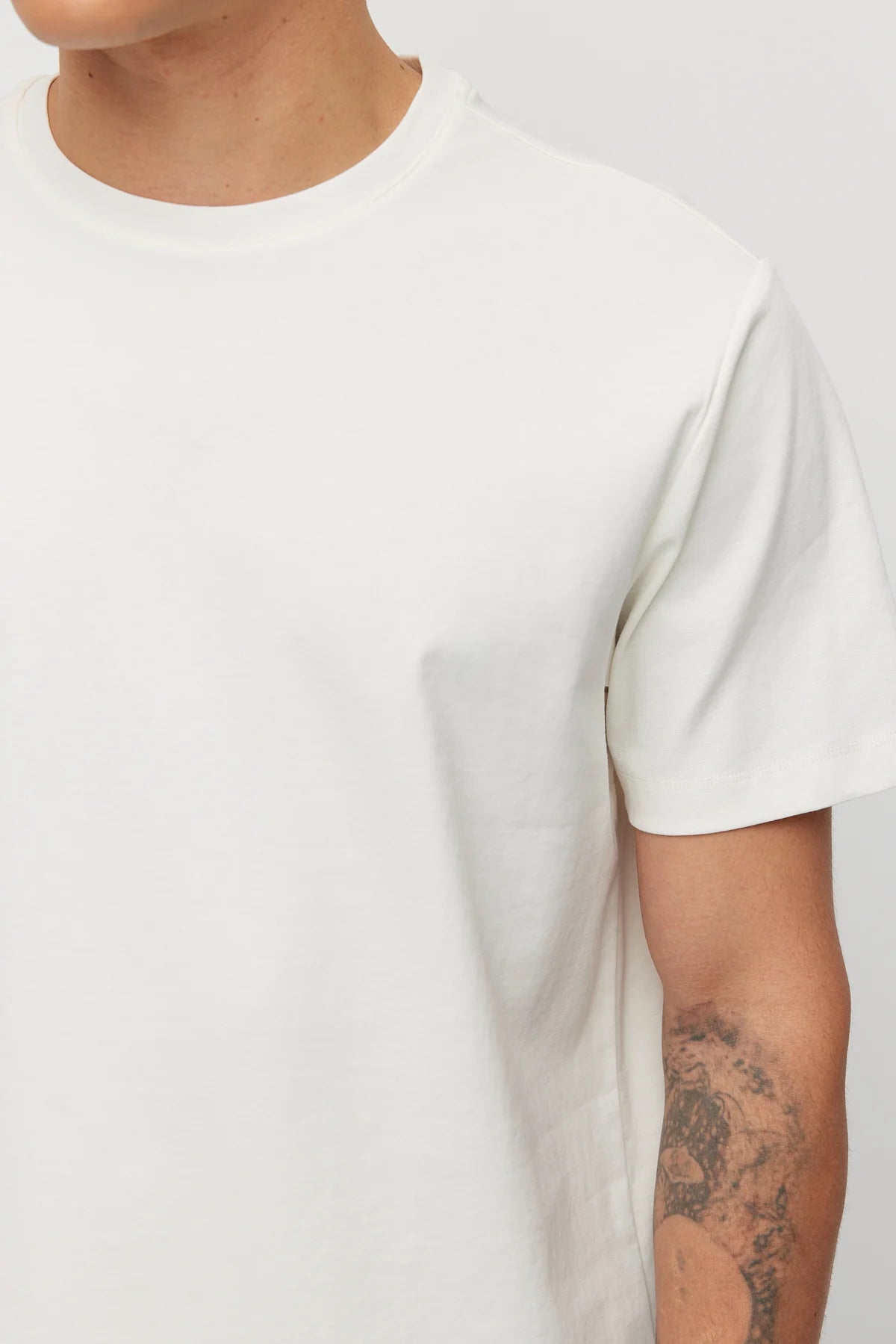 Men's Crew Neck Basic T-shirt