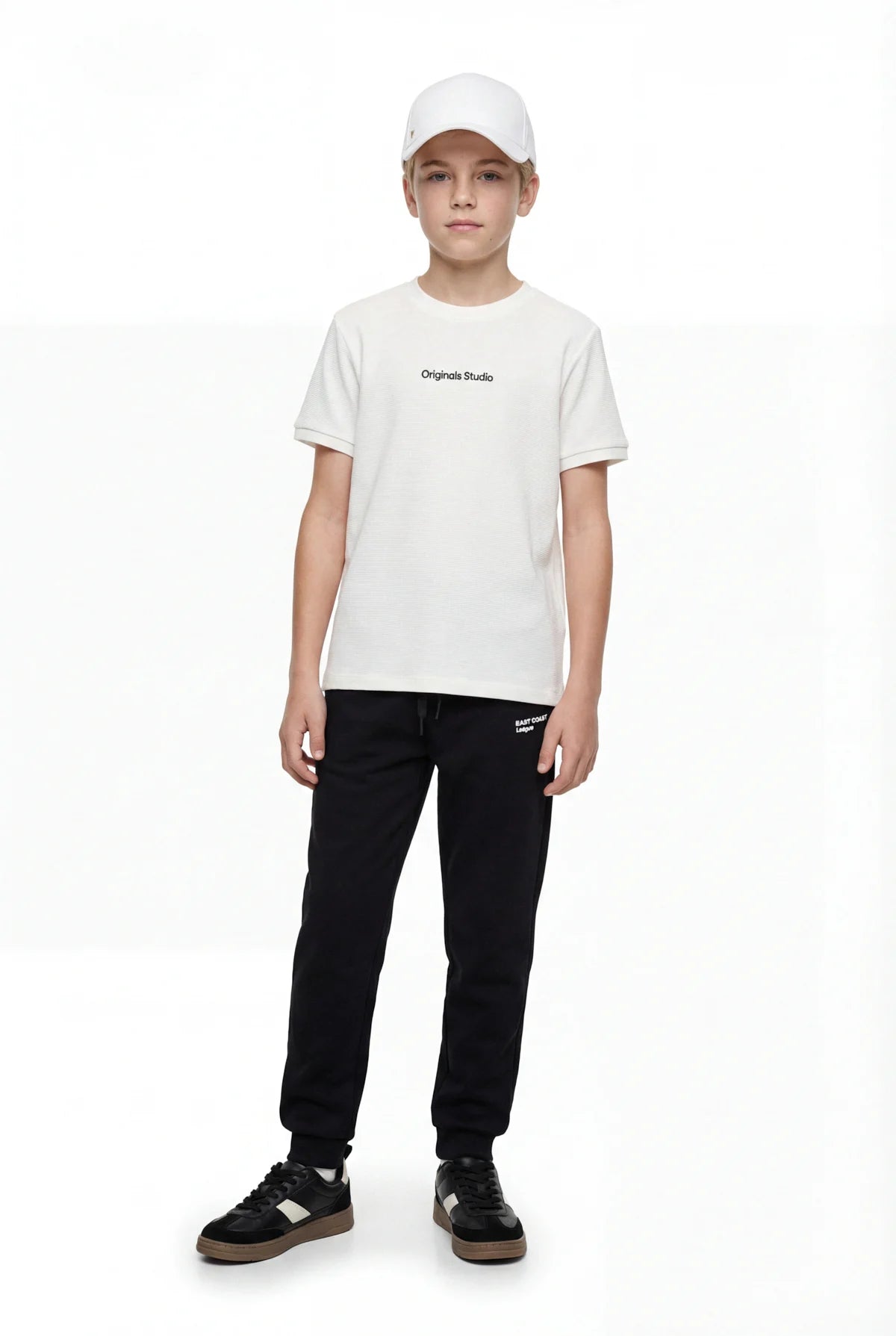 تيشيرت للأولاد بنقشة مميزة وطبعة نصية