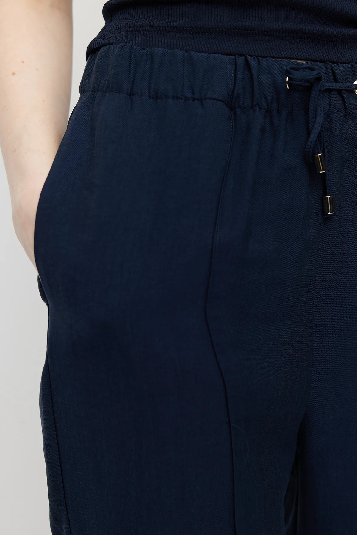 Women's Straight Cut Trousers with Front Seam and Elastic Waistband