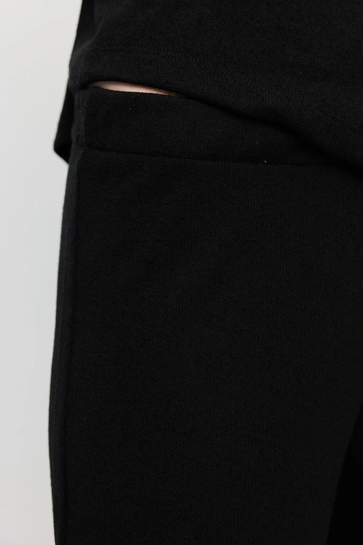 Women's Elastic Waist Relaxed Fit Textured Trousers