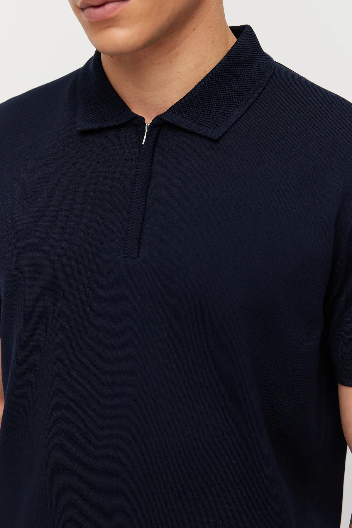 Men's Knitted T-shirt with Concealed Zip Collar