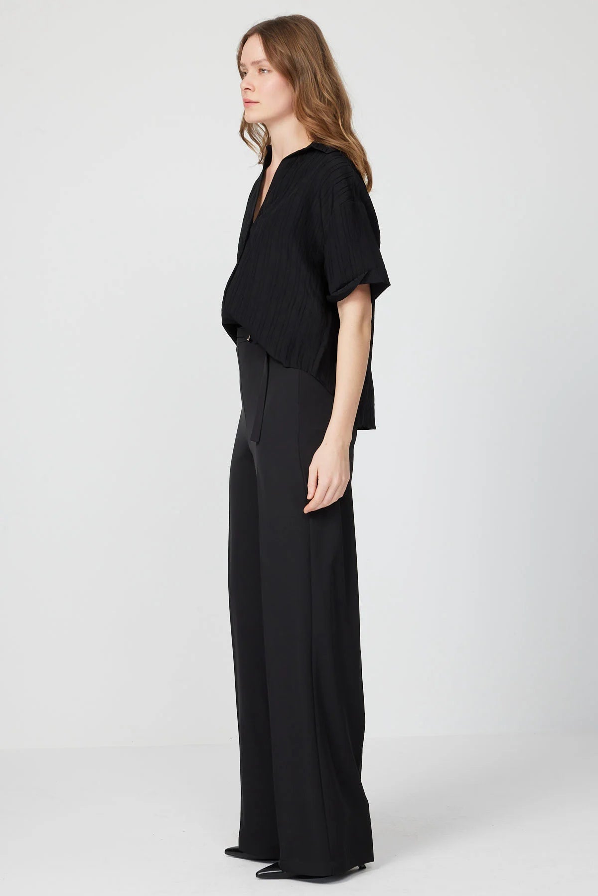 پانتۆڵی قوماشی ئافرەتان بە وردەکاری پشتێن