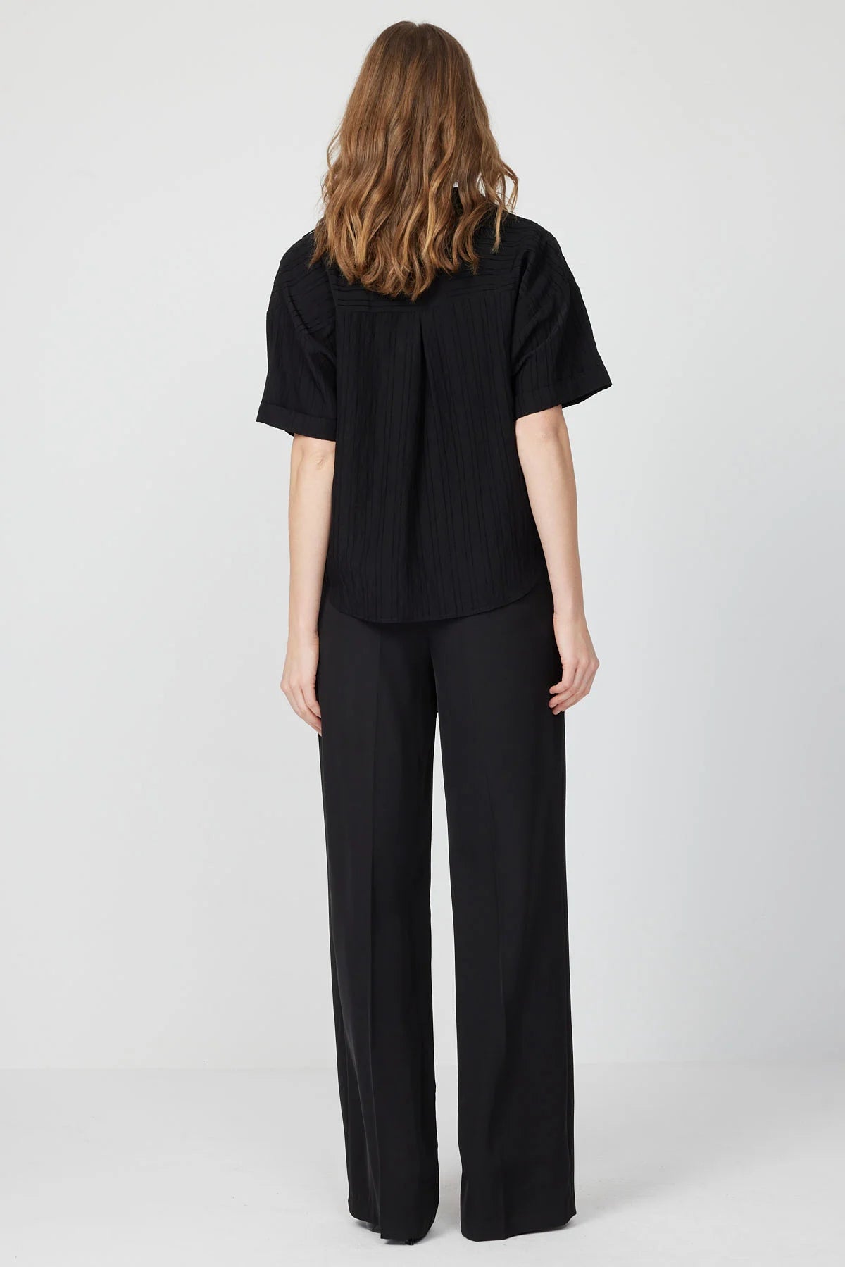 پانتۆڵی قوماشی ئافرەتان بە وردەکاری پشتێن