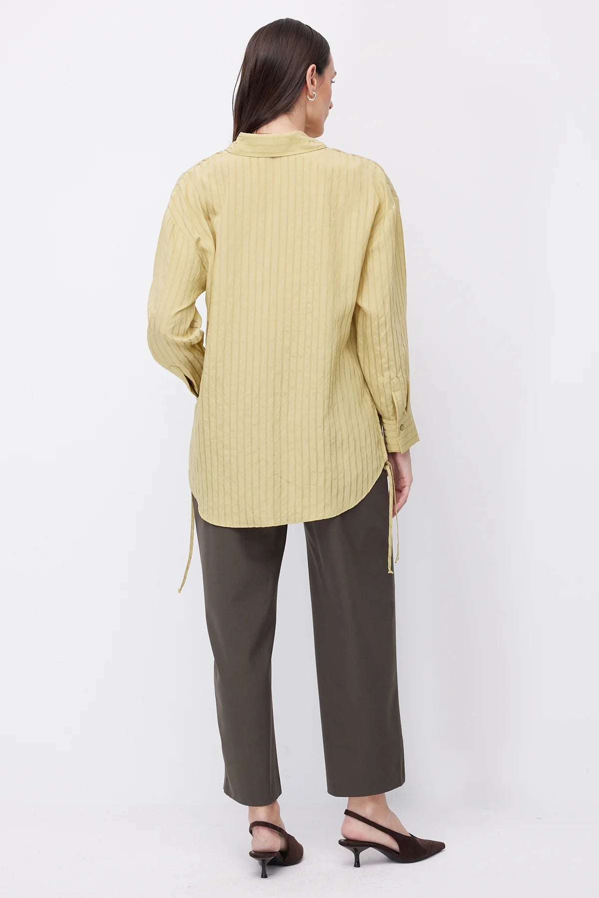 Women's High-Waisted Fabric Trousers with Front Pleat Detail