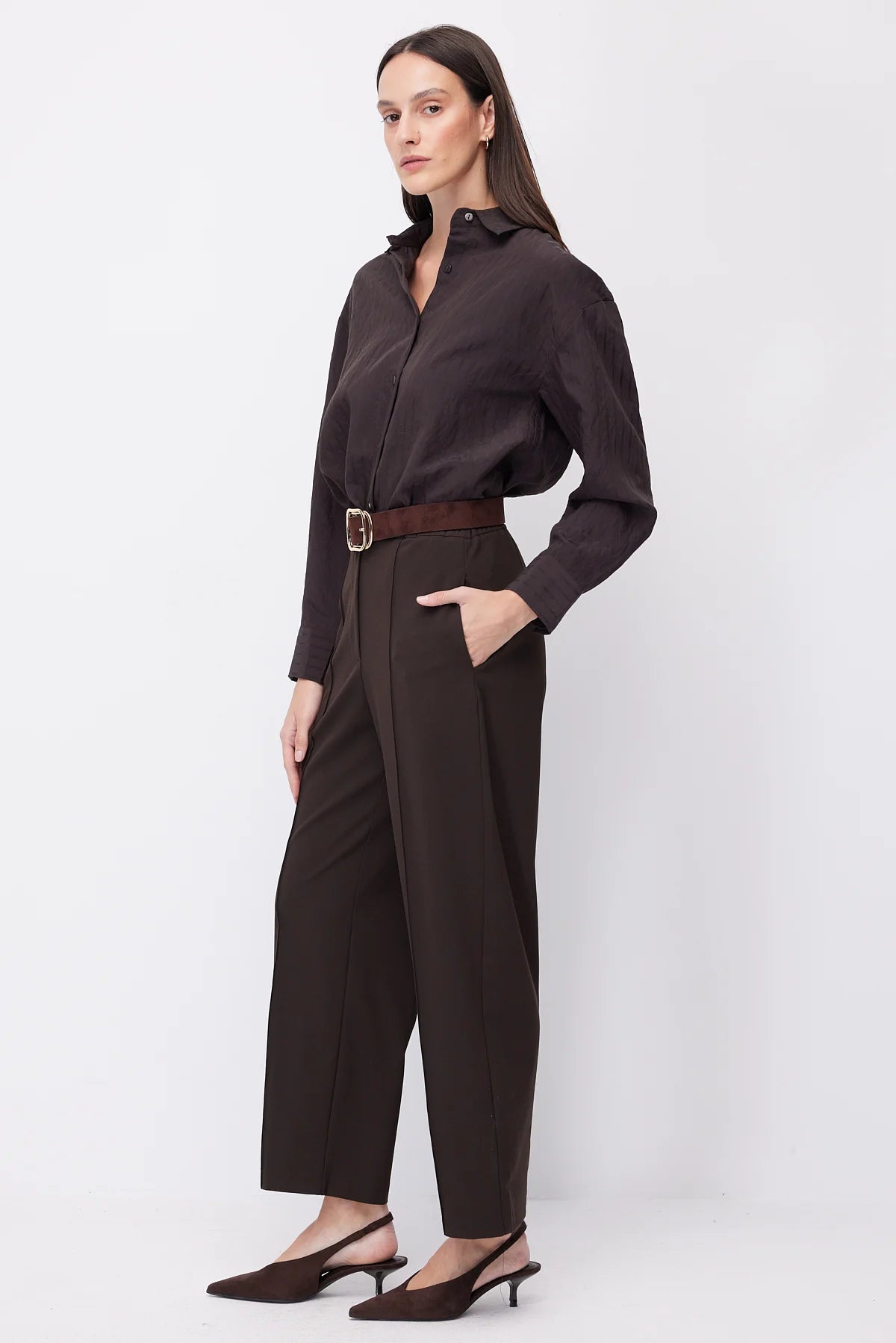 Women's High-Waisted Fabric Trousers with Front Pleat Detail