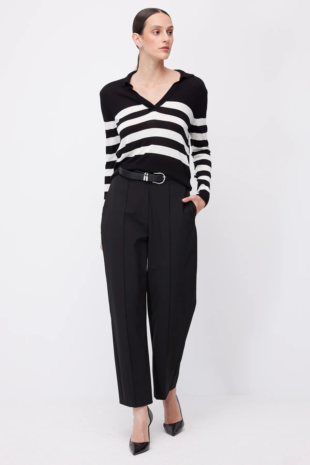 Women's High-Waisted Fabric Trousers with Front Pleat Detail