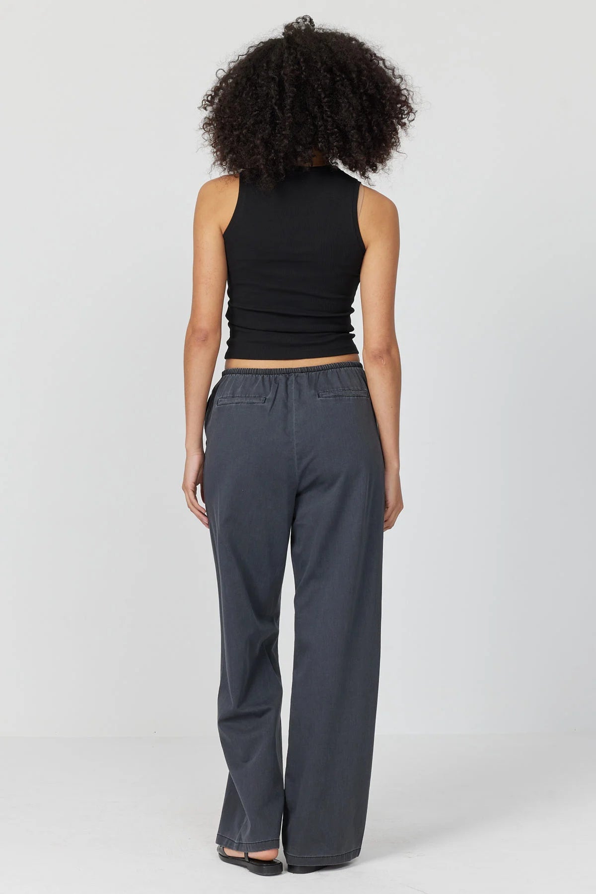 پانتۆڵی کابۆی بە کەمەر لاستیکی ئافرەتان