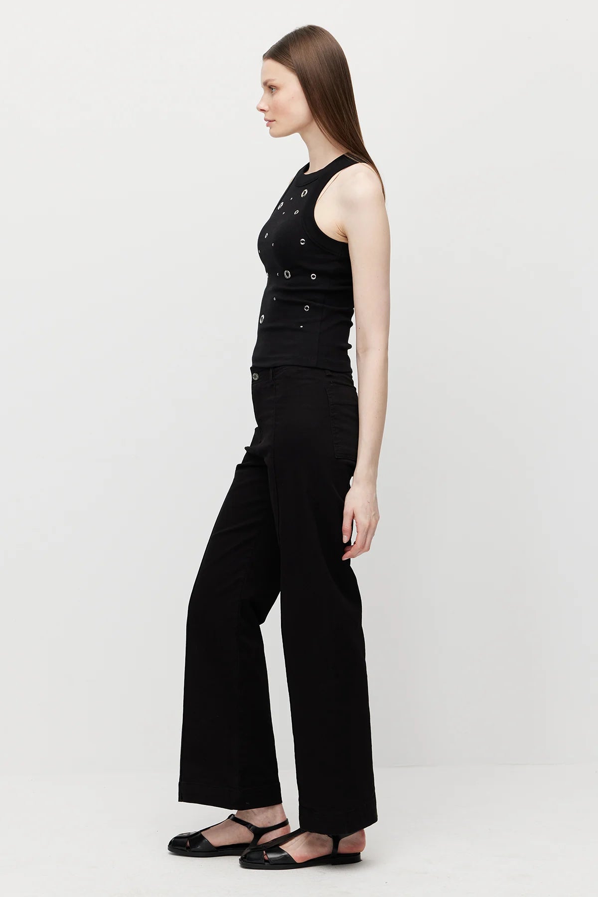 بنطلون جينز نسائي بخصر عالٍ وقصة مستقيمة