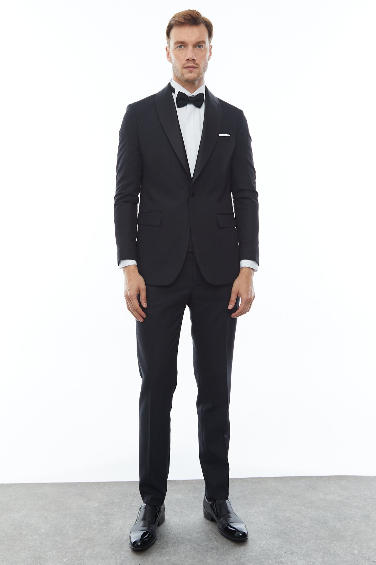 Slim Fit Shawl Collar Groom Suit