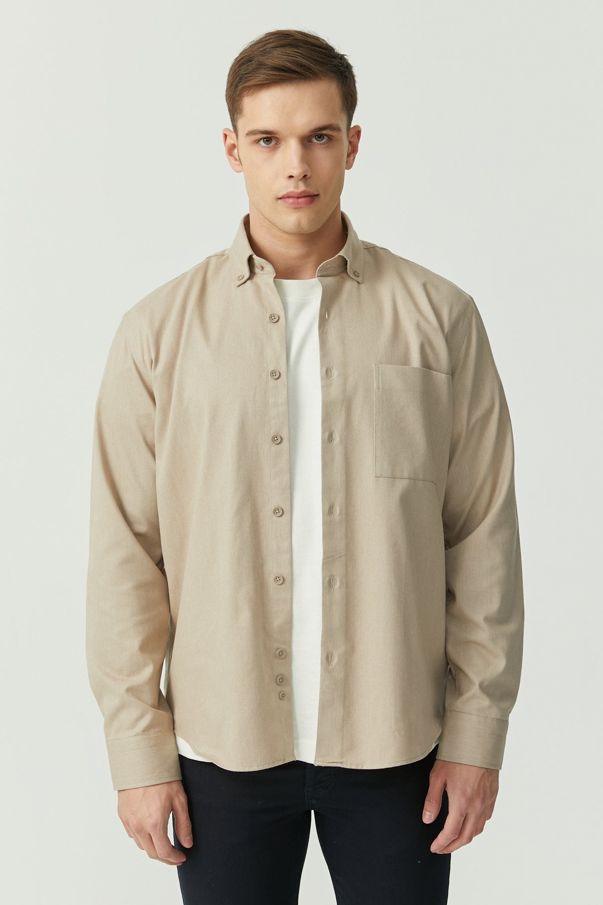 Men's Regular Button-Down Shirt with Pocket