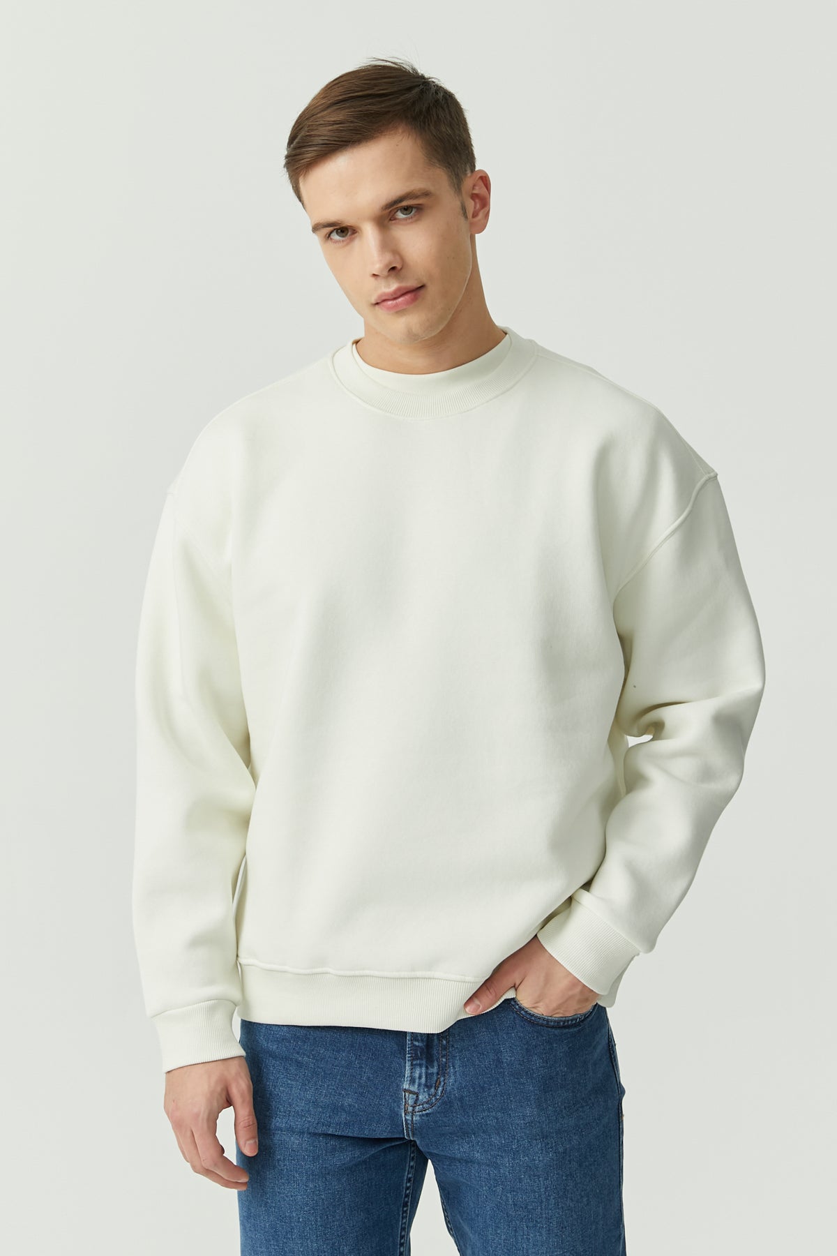 Crew Neck Basic Sweat Top