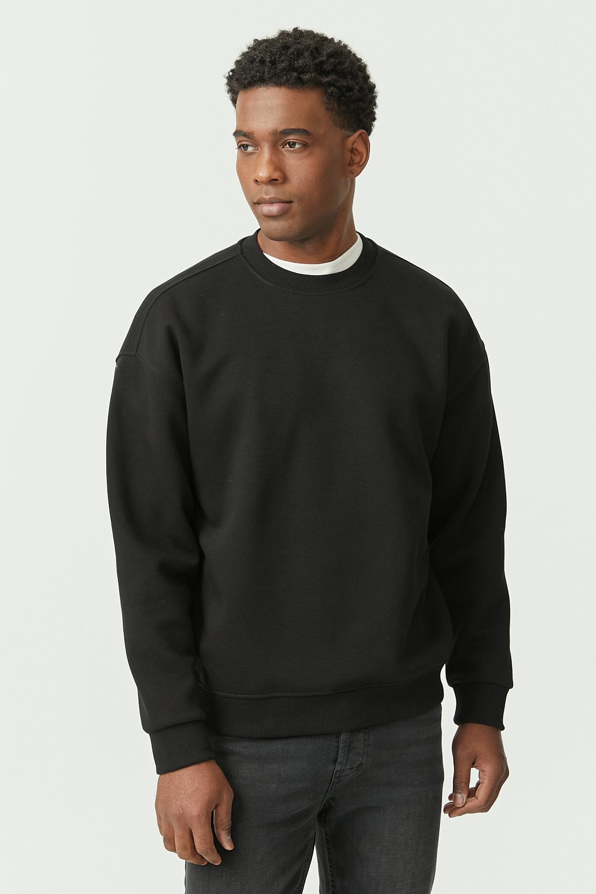Crew Neck Basic Sweat Top
