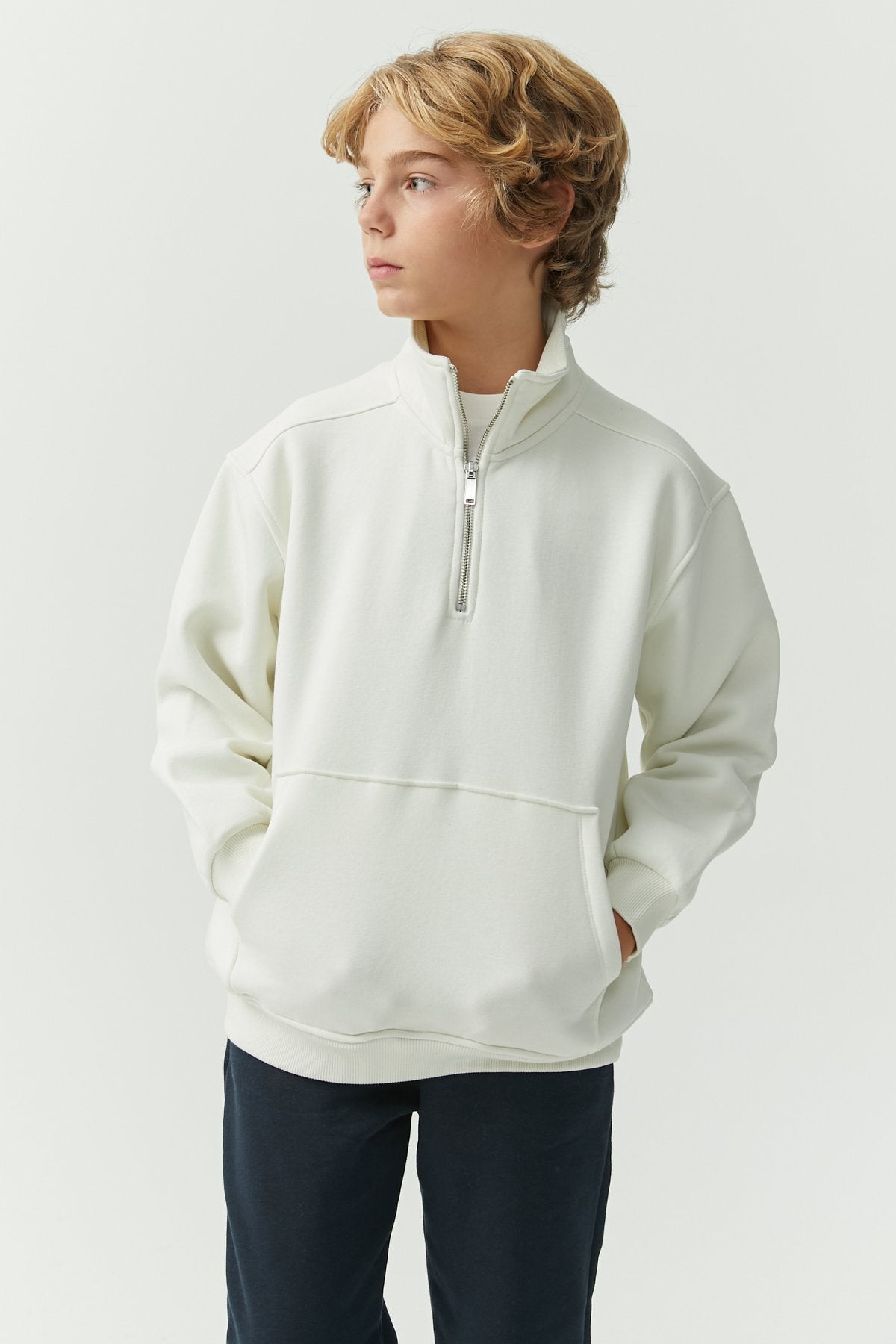 Boy's Collar Zippered Sweat Top