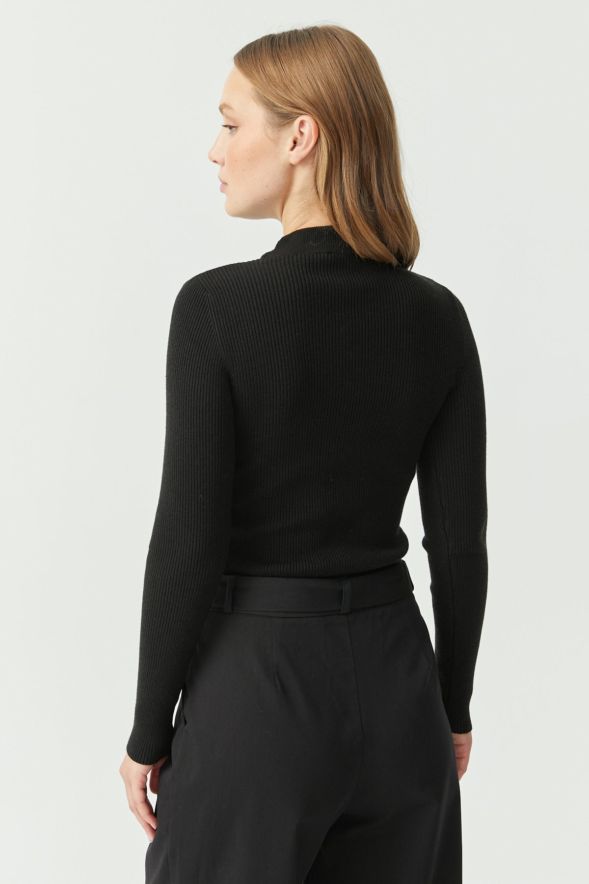 Women's Detailed Half Turtleneck Knitwear