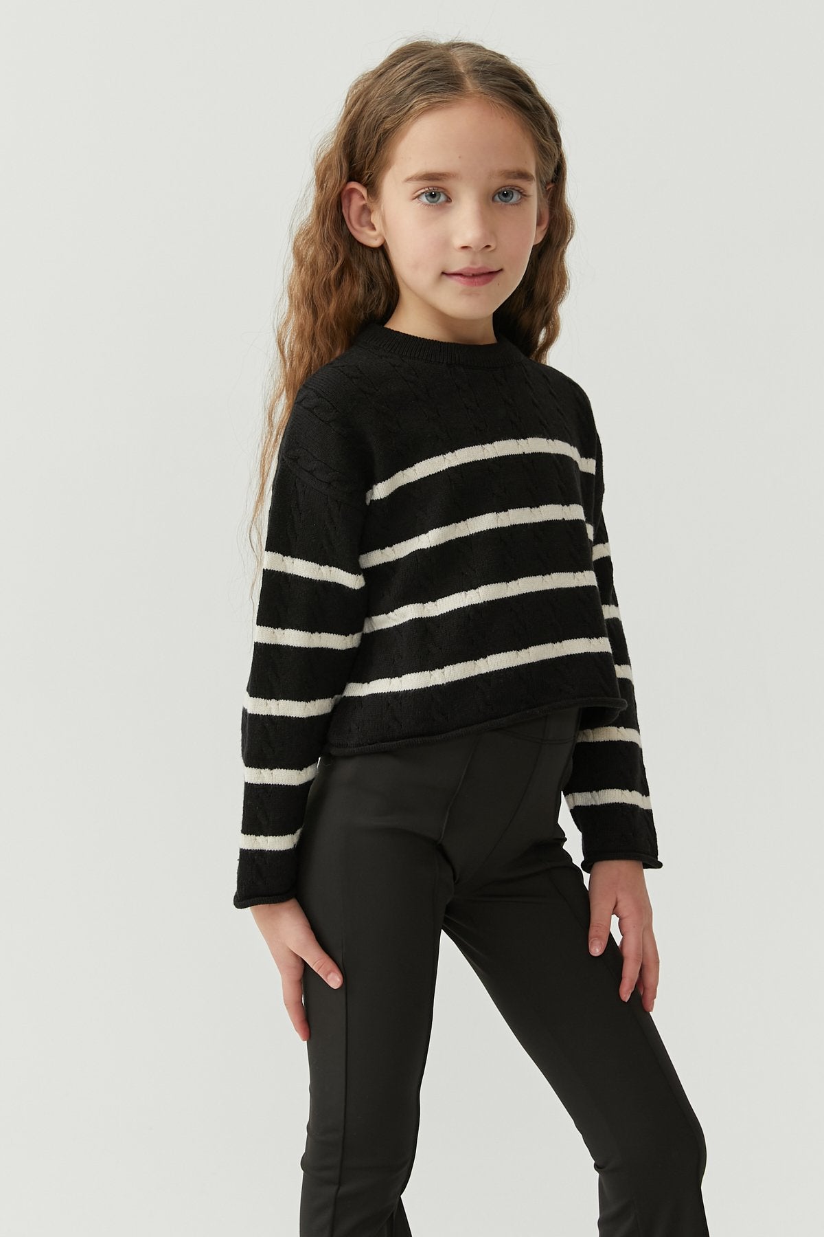 Girl's Crew Neck Short Knit Sweater