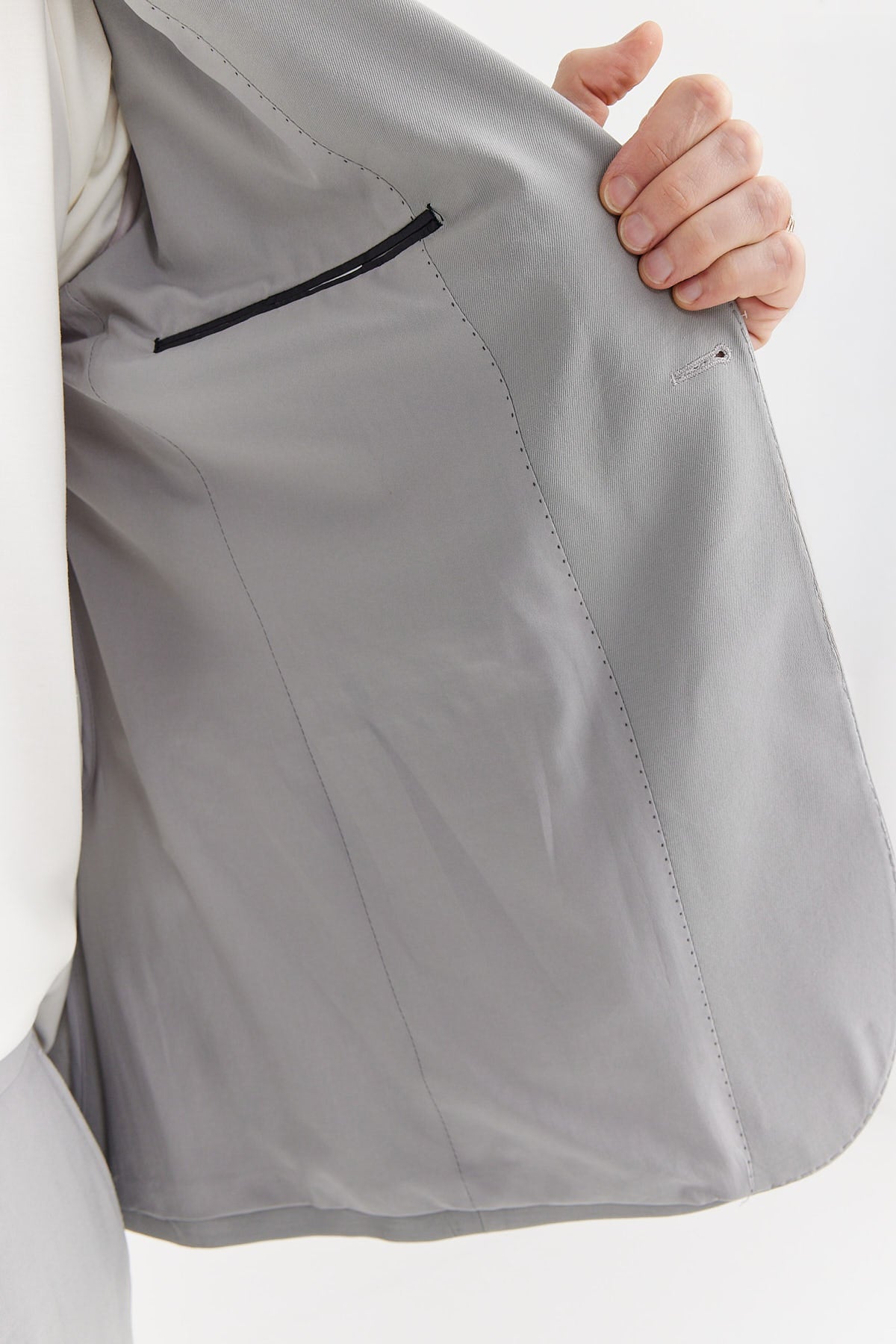 عەزی کلاسیک مۆنۆ کۆلارە