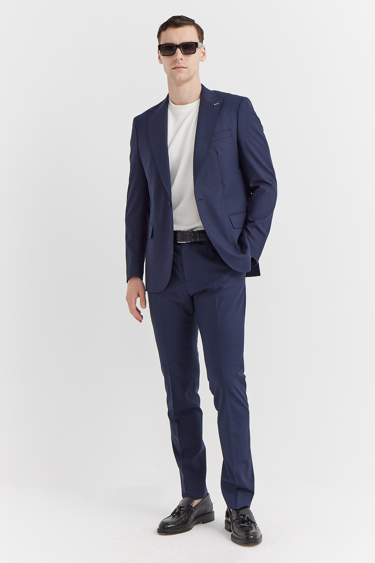 Men's Pointed Collar Suit