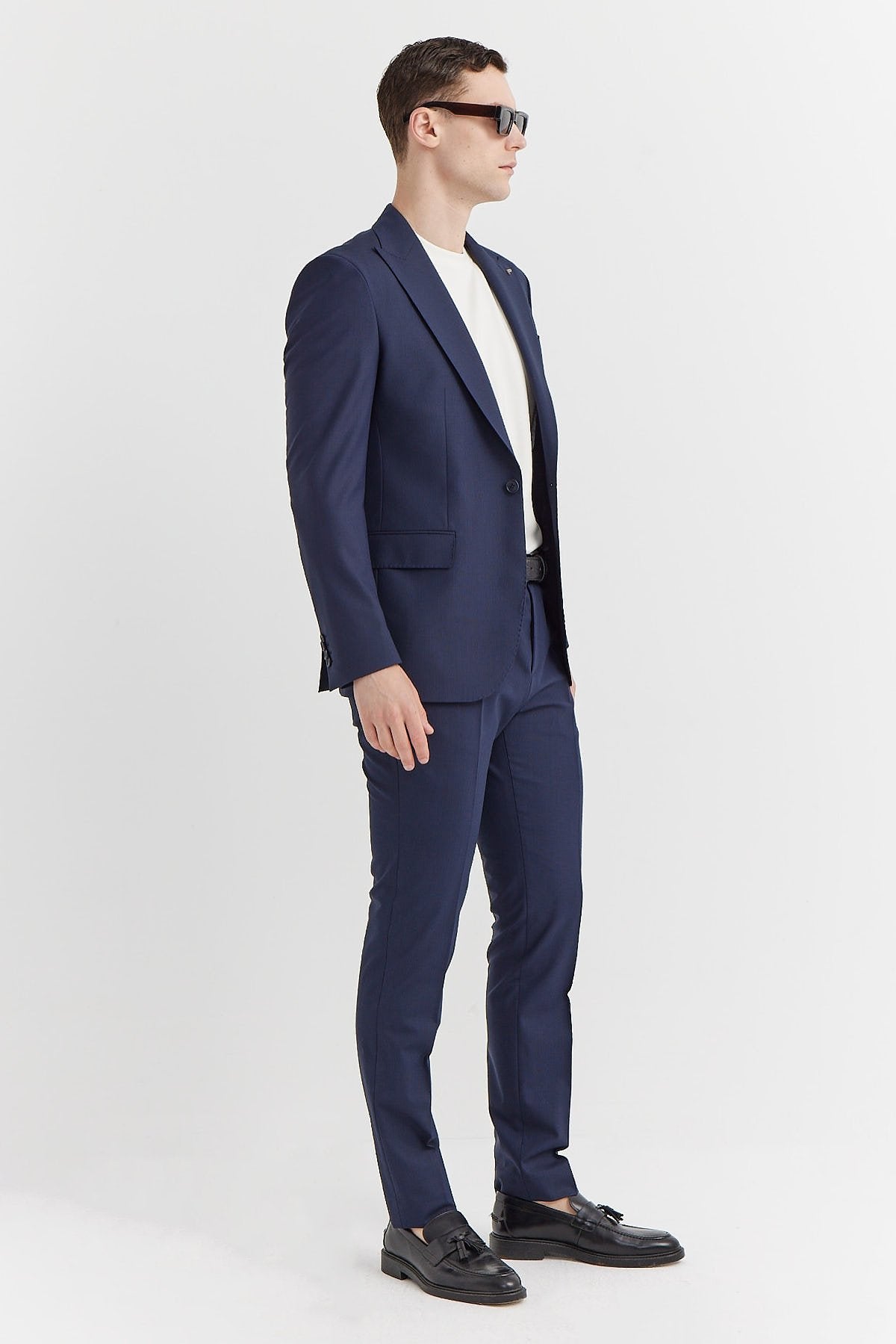 Men's Pointed Collar Suit