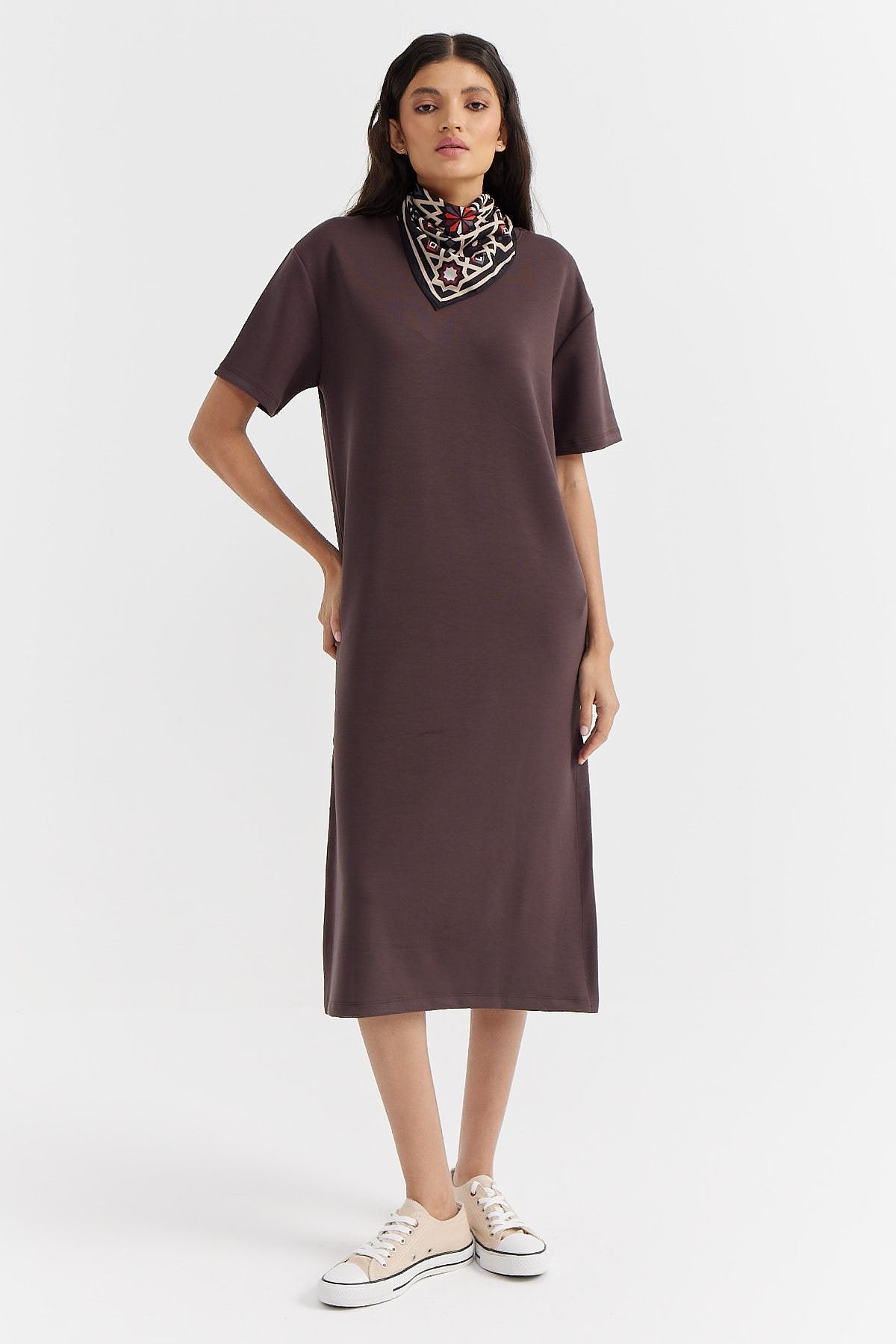 Women's Crew Neck Slit Detail Dress