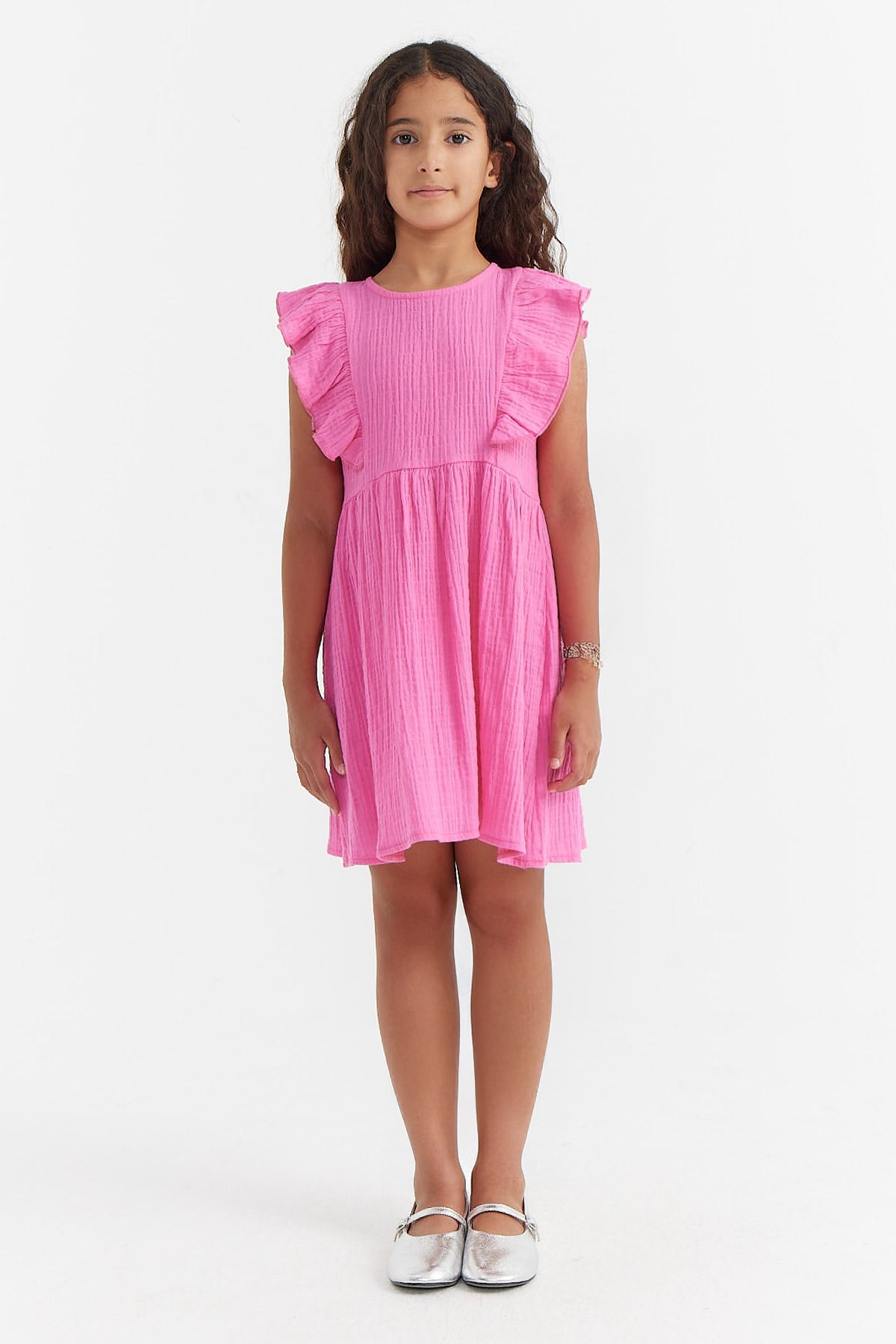 فستان بناتي مزخرف بأكمام مكشكشة