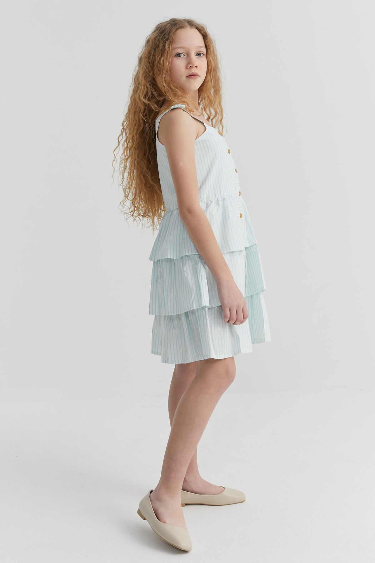 فستان بناتي بأزرار مفصلة