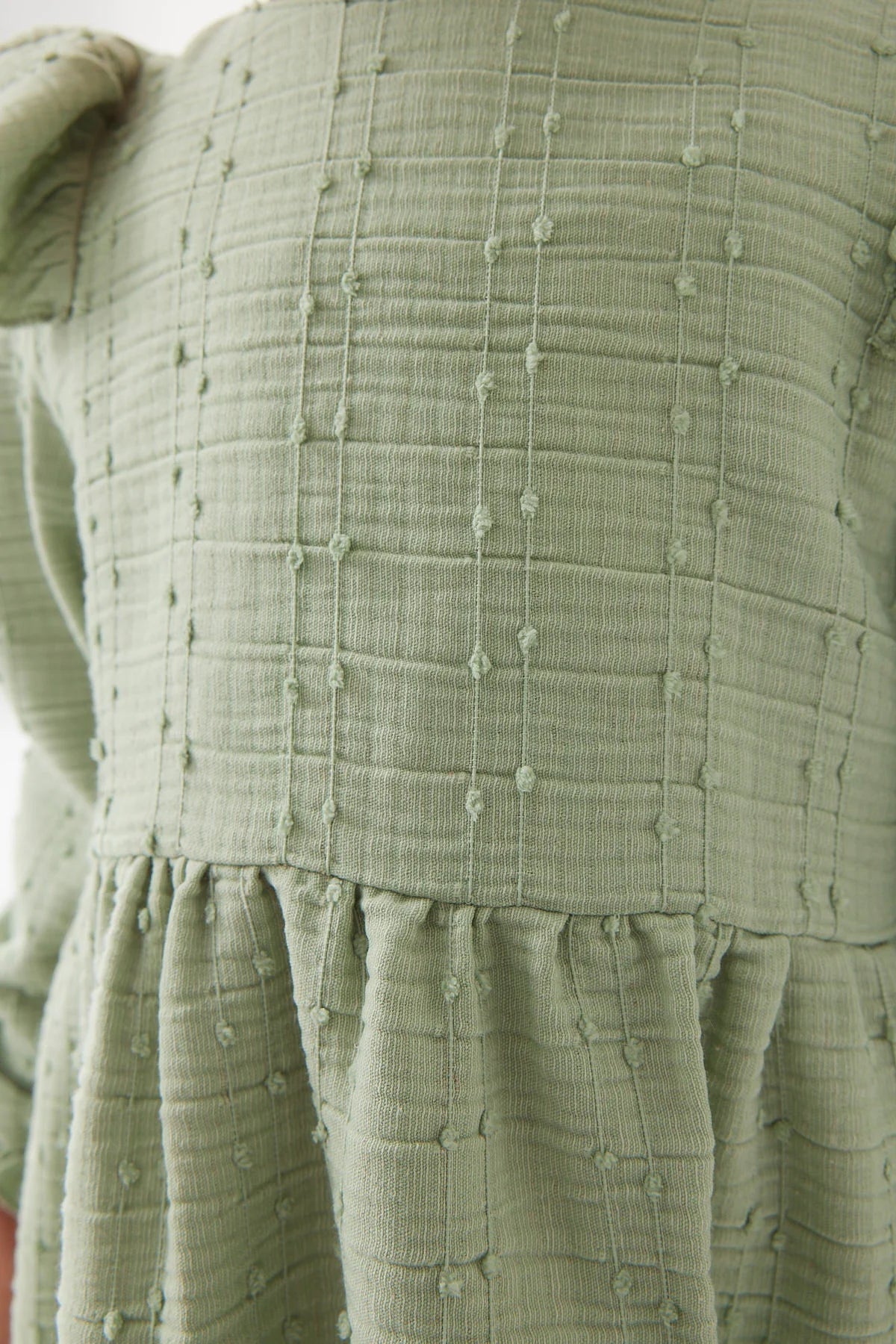 فستان بناتي بأكمام طويلة