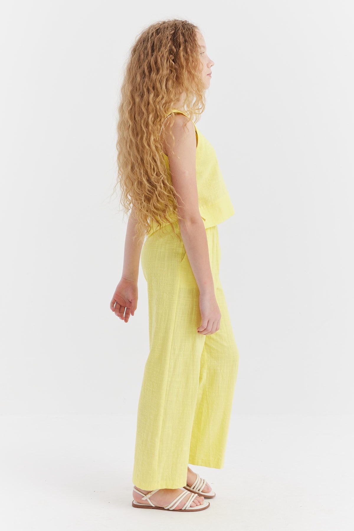 Girl's Textured 2-Piece Set