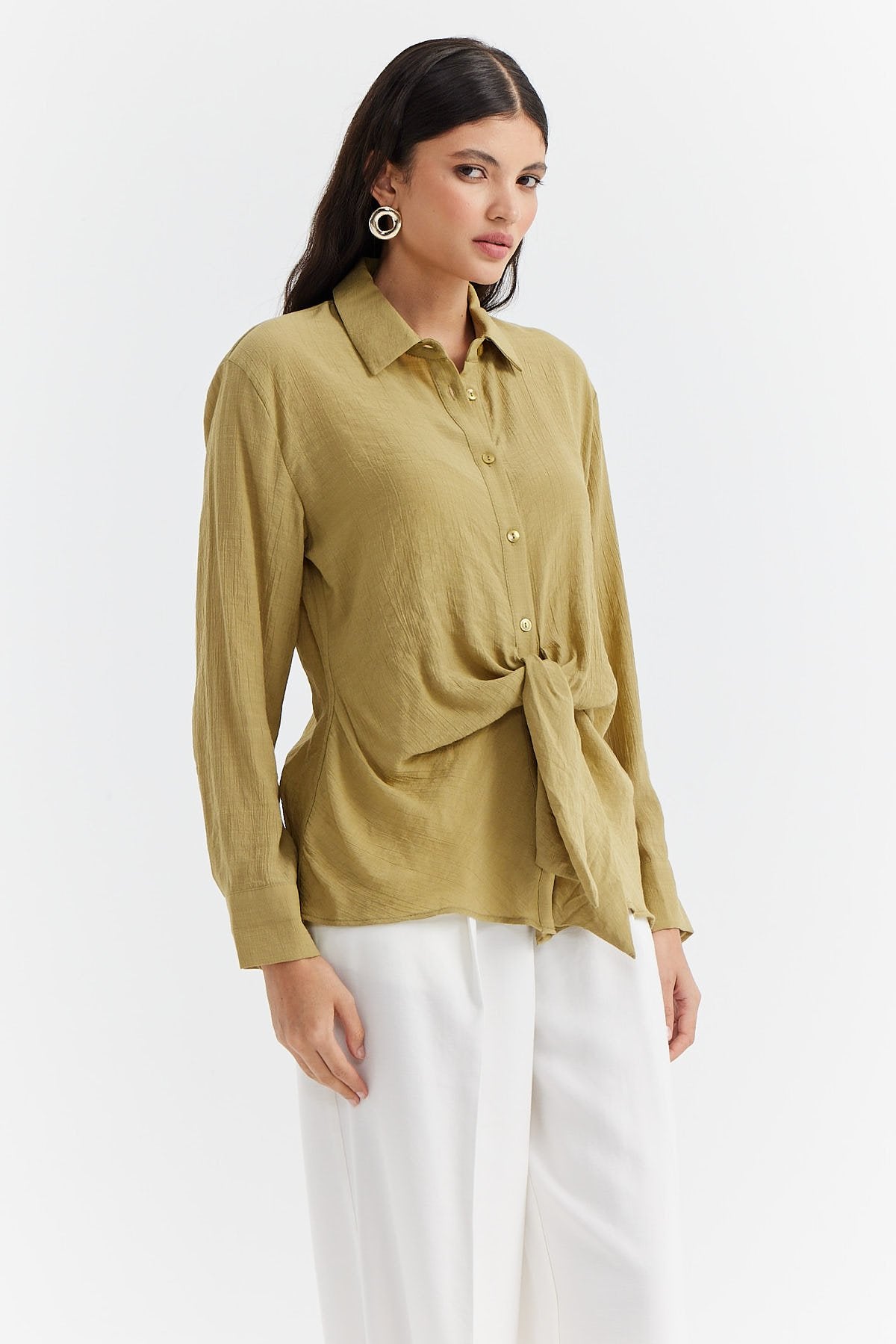 Women's Knotted and Flowy Shirt