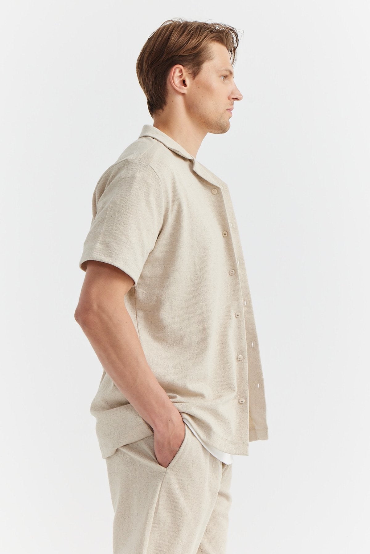 Men's Swallow Collar Textured Shirt