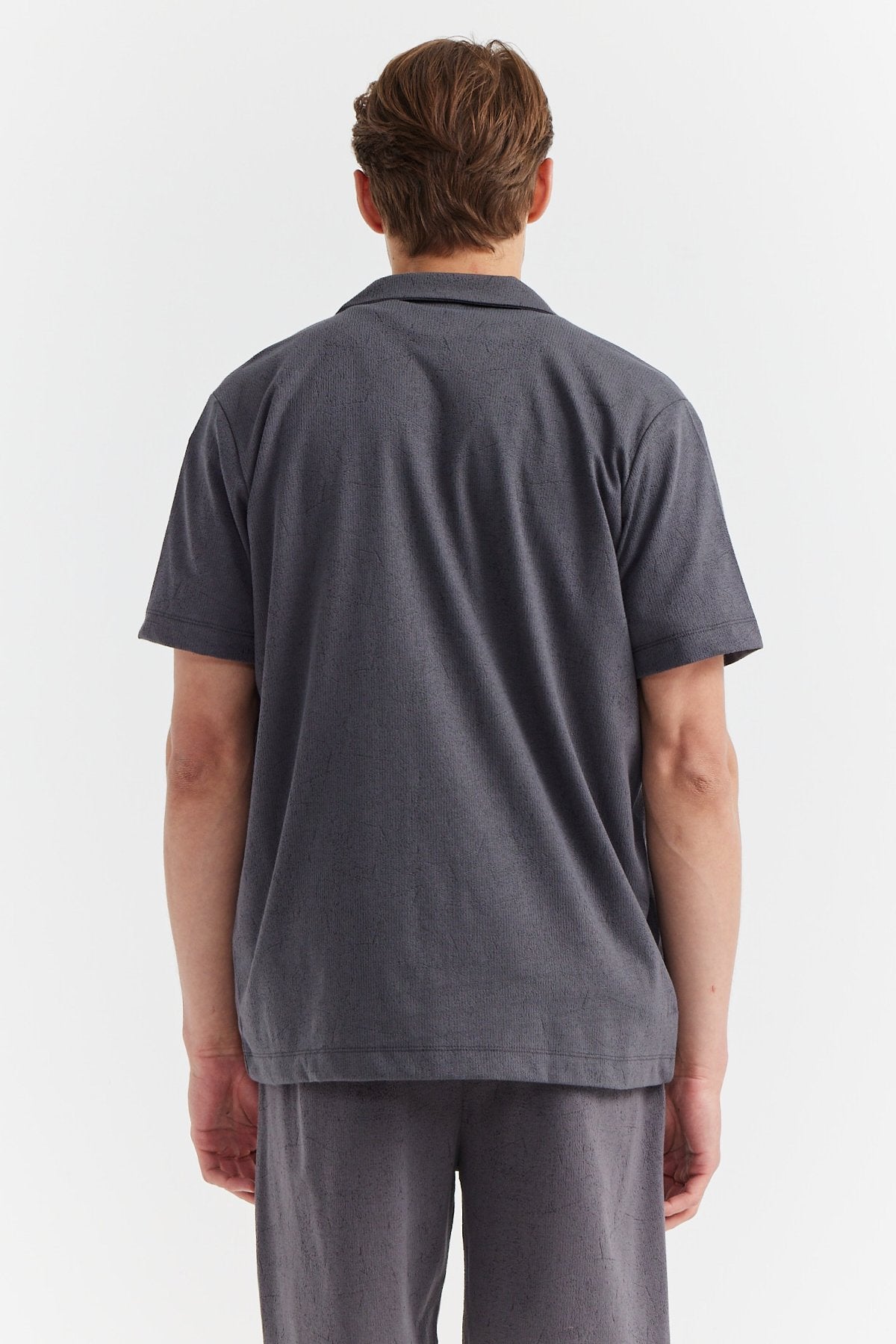 Men's Swallow Collar Textured Shirt