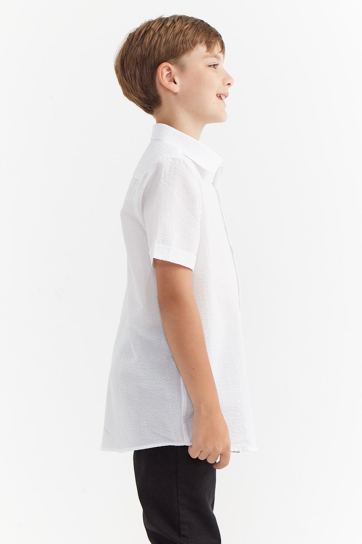 قميص منسوج بأكمام قصيرة للأولاد